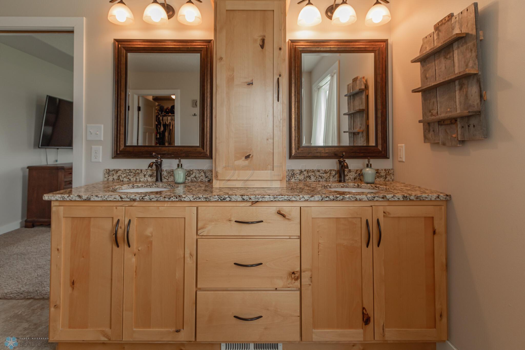 410 Sequoia Drive, Mapleton, ND 58059-44
