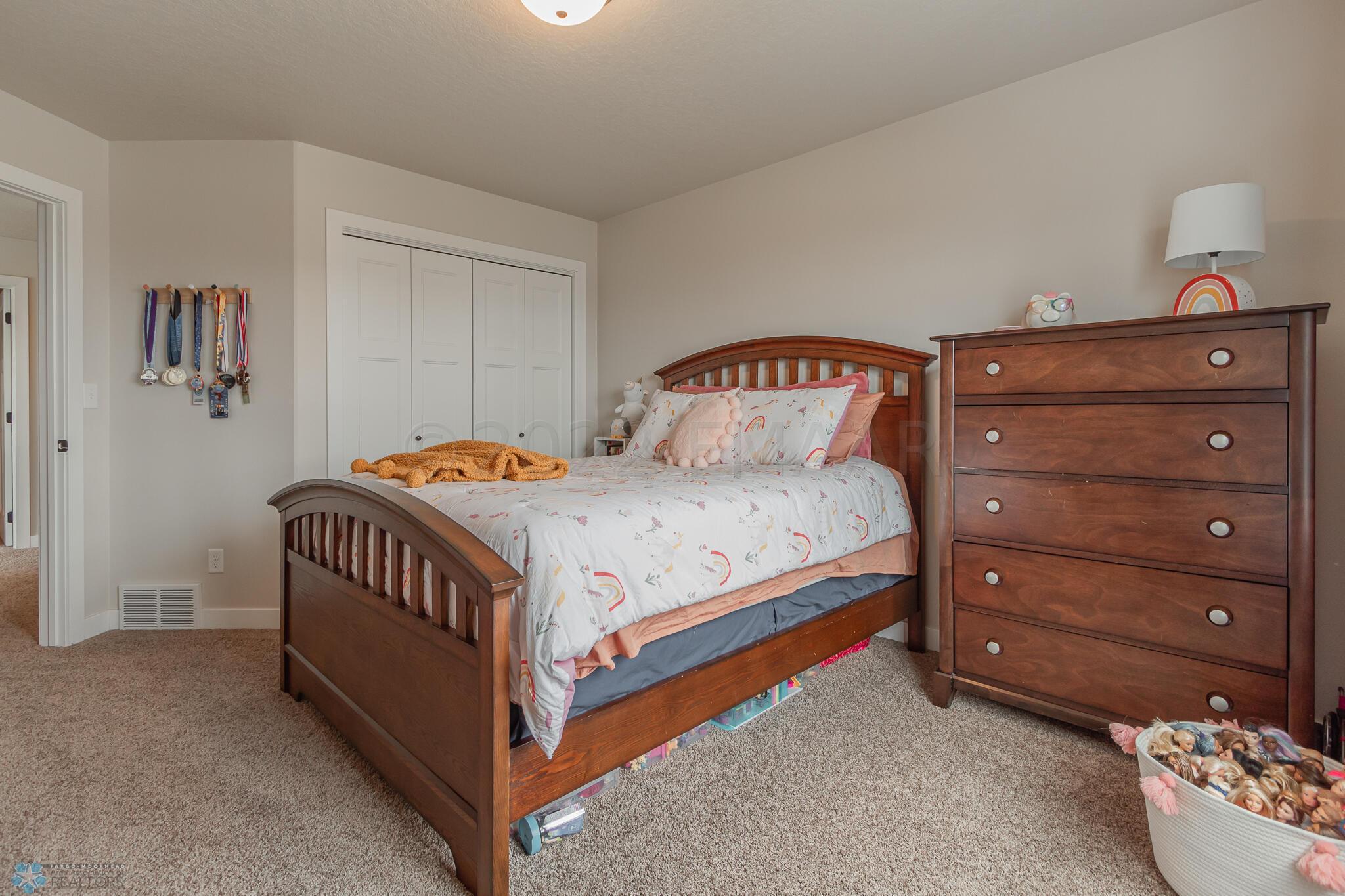 410 Sequoia Drive, Mapleton, ND 58059-49