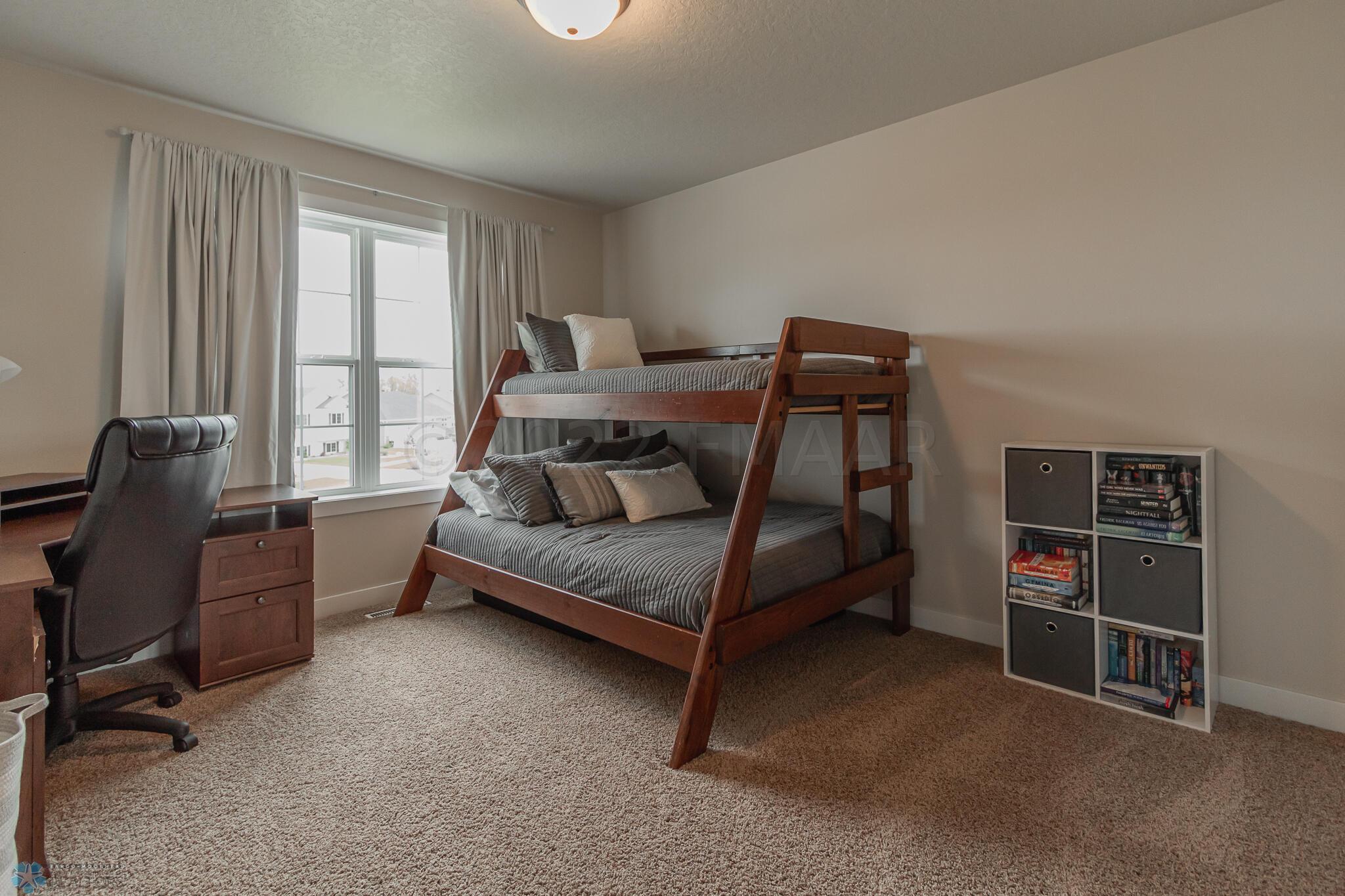 410 Sequoia Drive, Mapleton, ND 58059-48