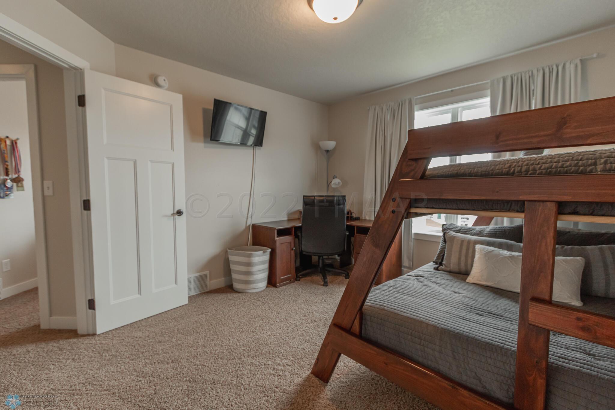410 Sequoia Drive, Mapleton, ND 58059-47