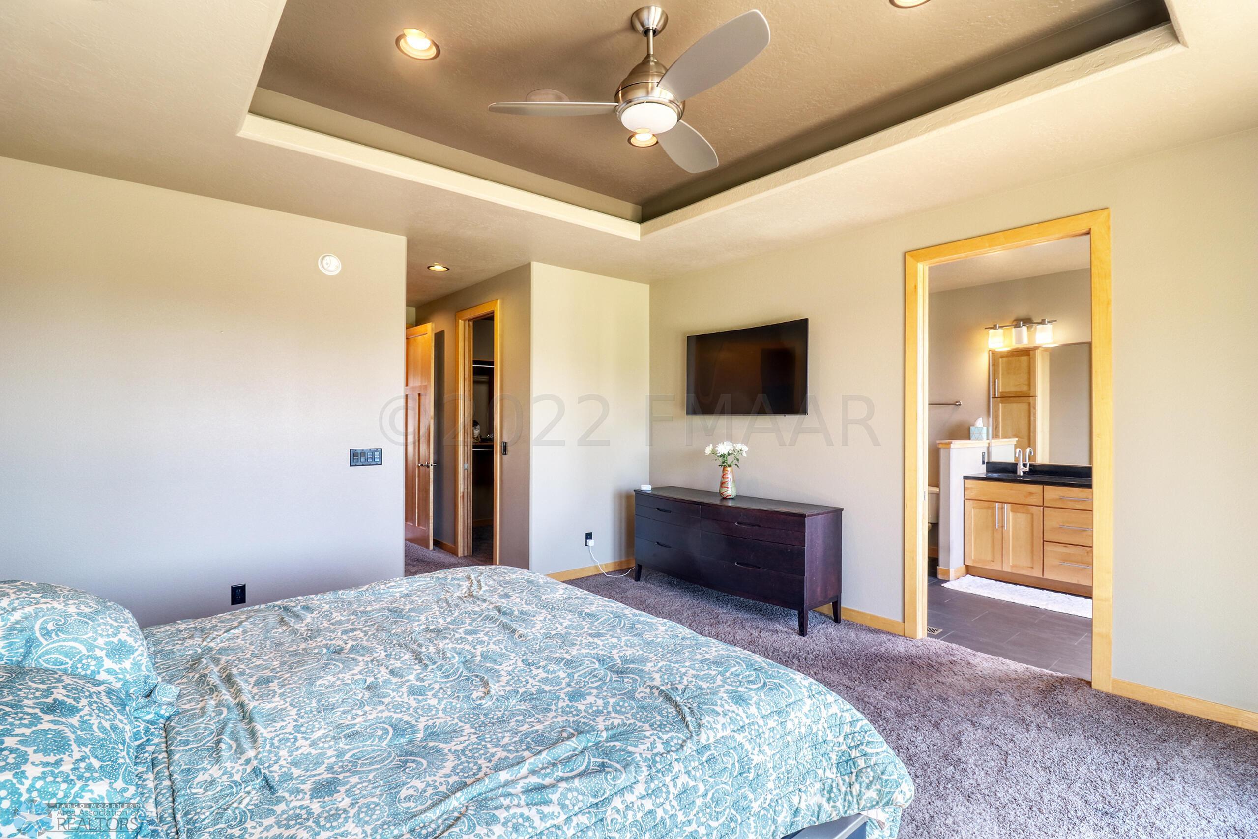 Master Bedroom1_5