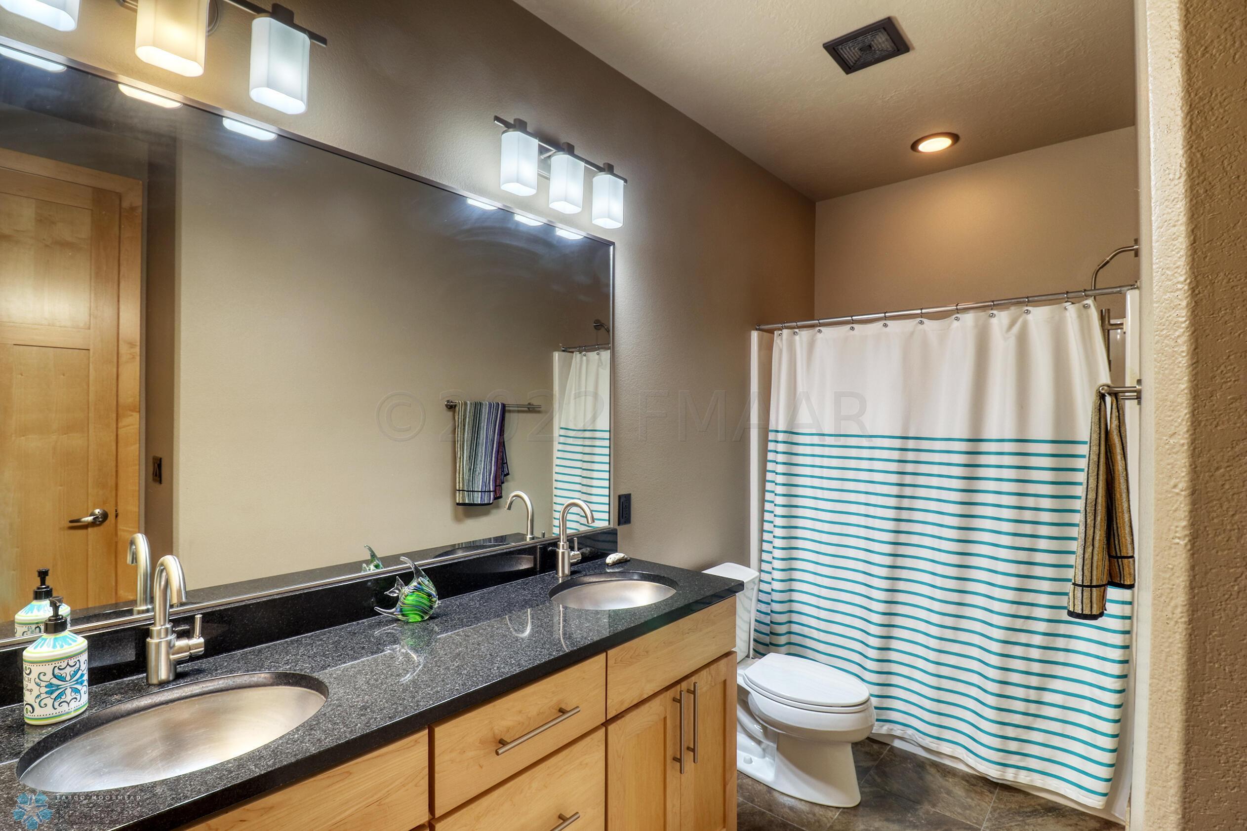 Bathroom1_1