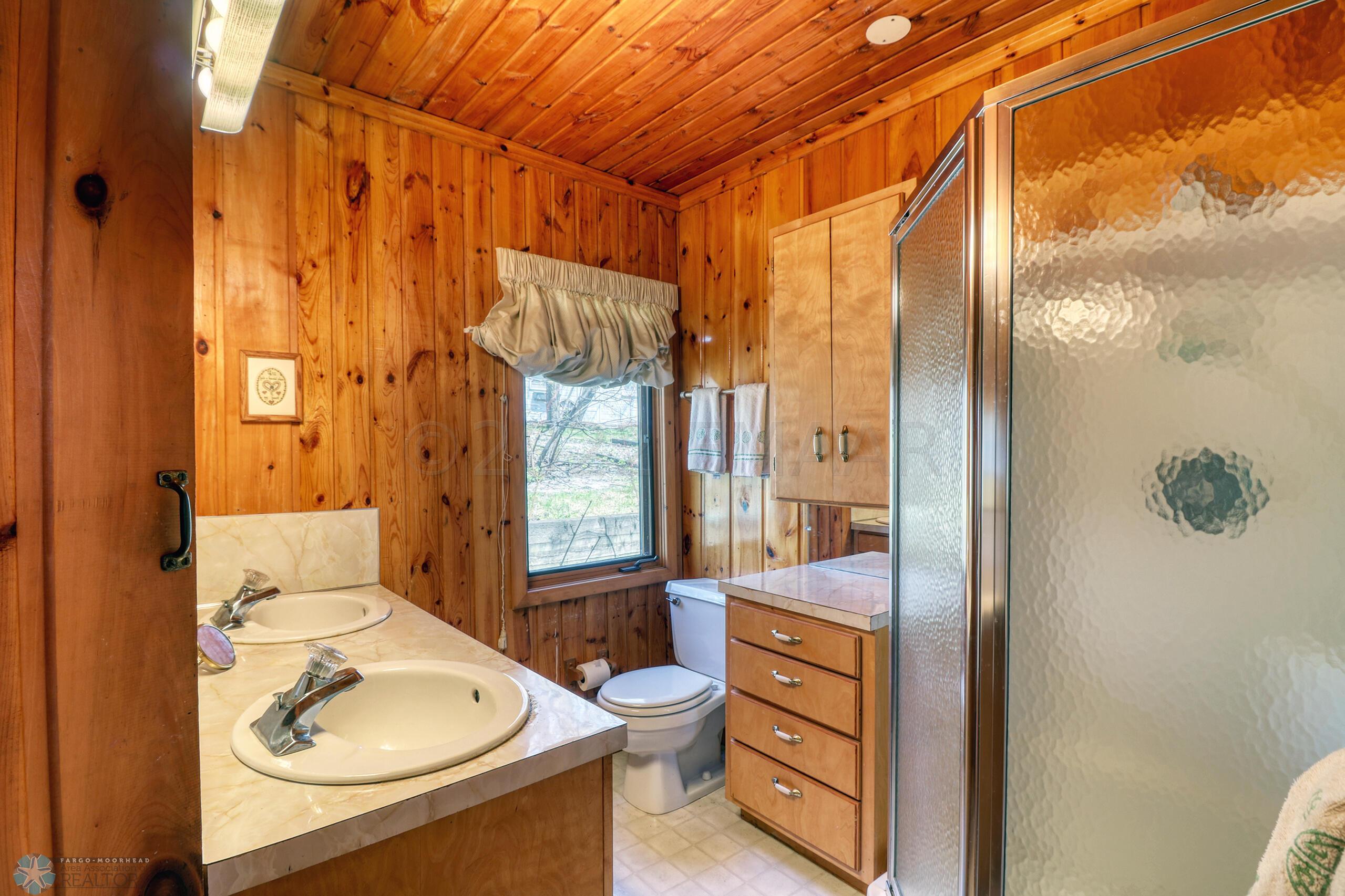 Bathroom1_1
