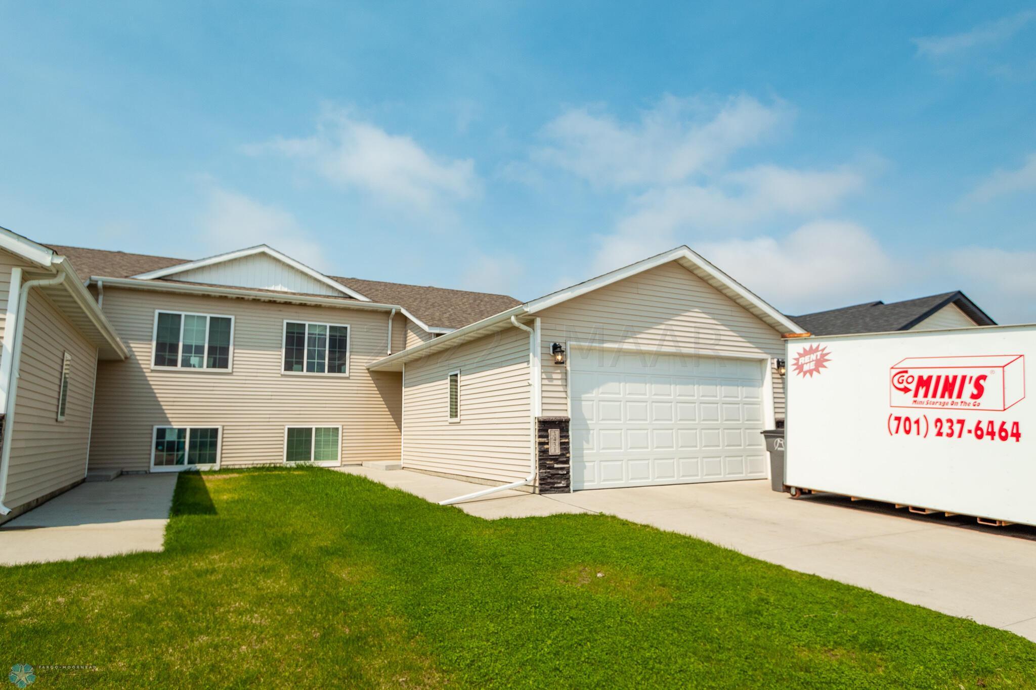 3431 17th St S, Moorhead, MN 56560-19