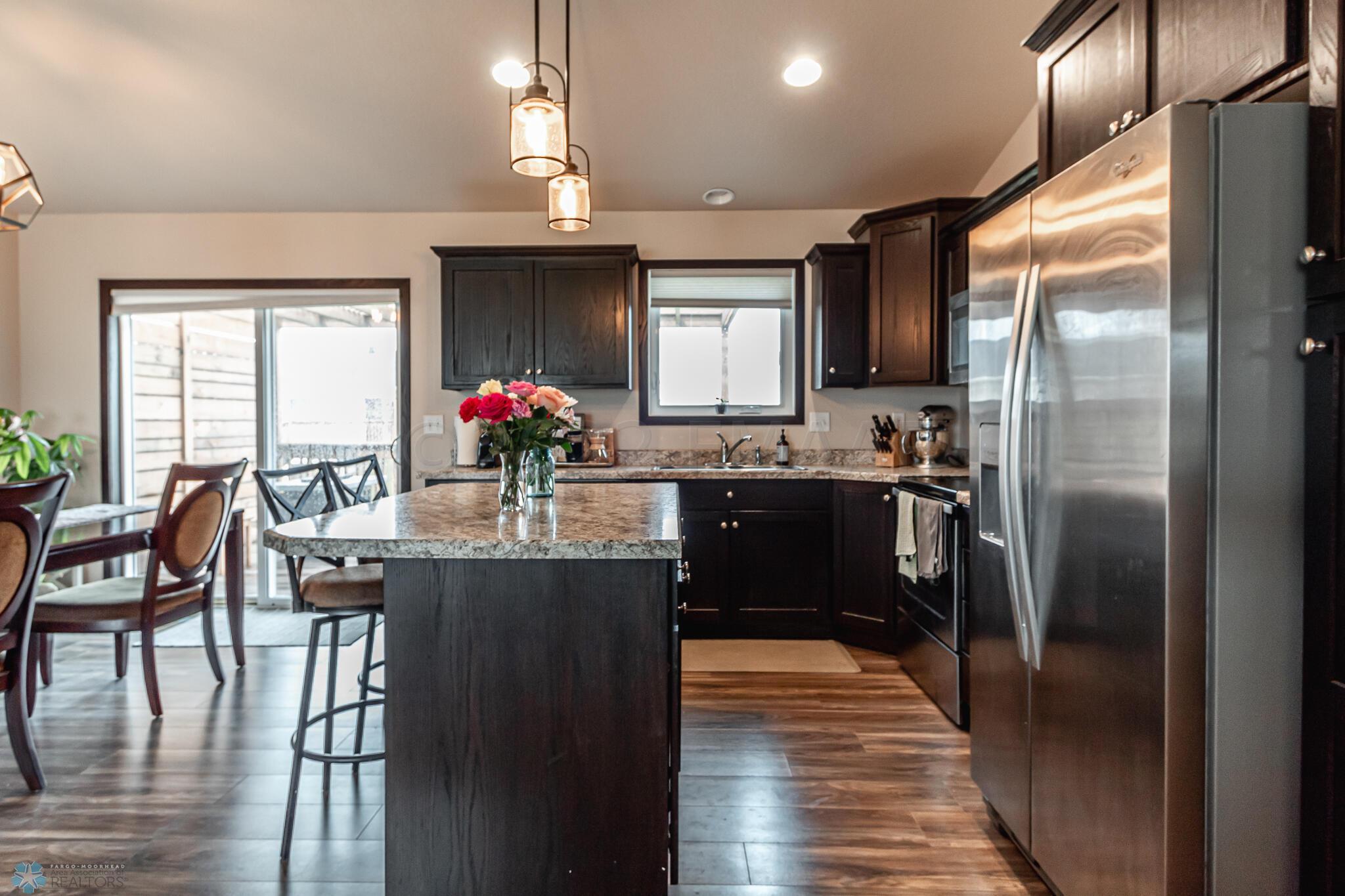 3431 17th St S, Moorhead, MN 56560-01