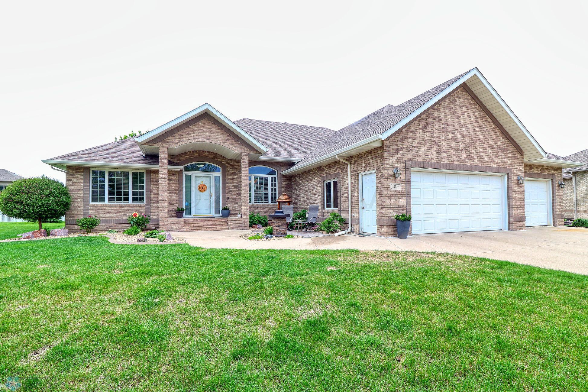 519 Kingston Place, West Fargo
