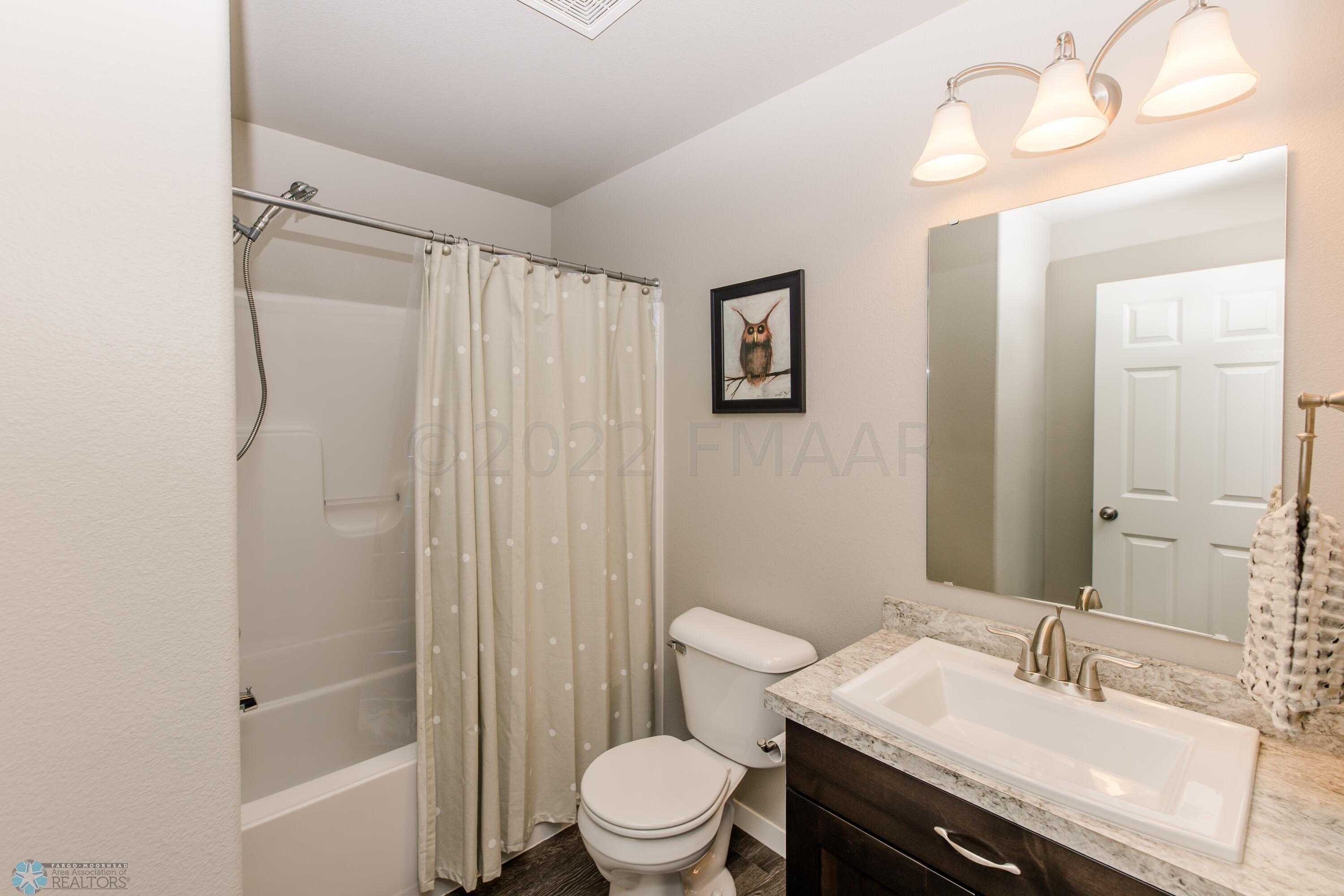 Main Floor Full Bath