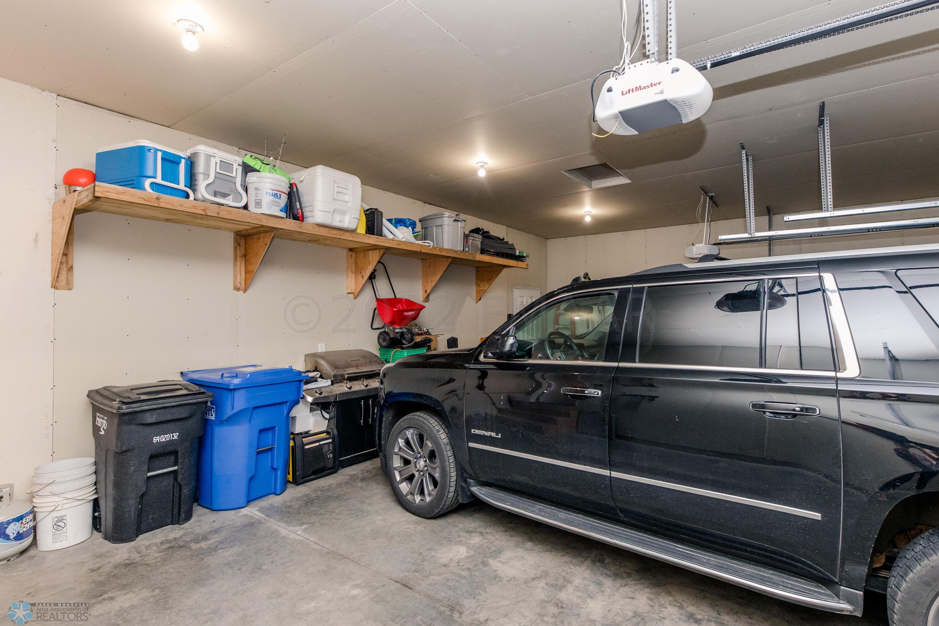3 stall attached