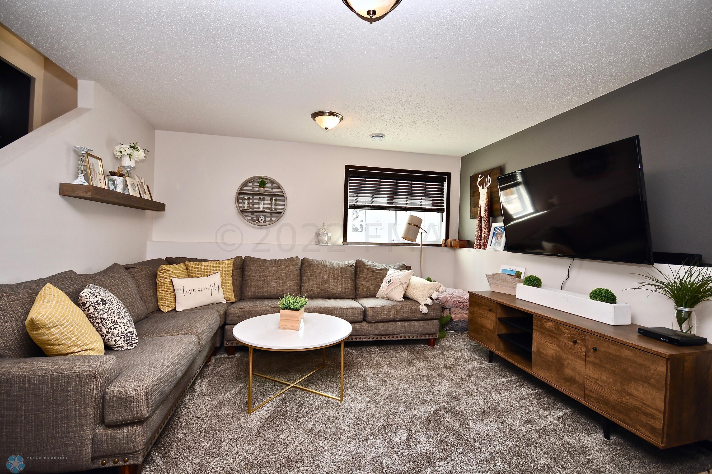 Family Room 4
