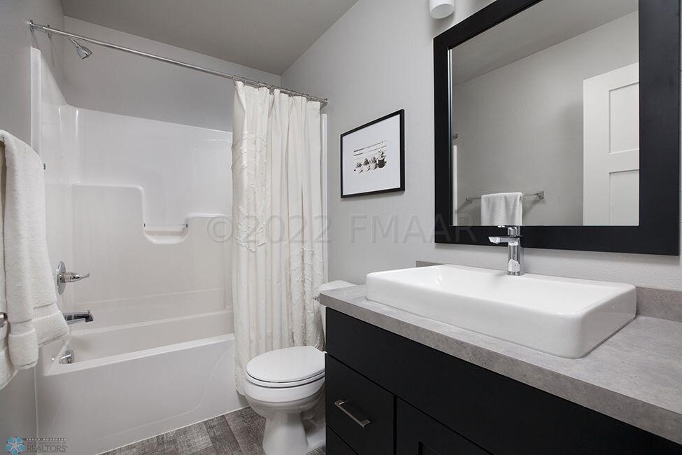 Full Bath - Upper