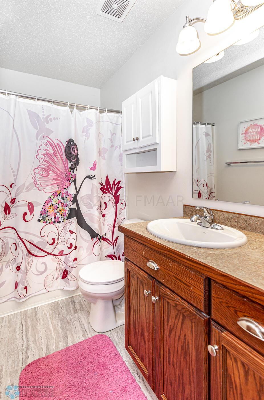2nd Bathroom