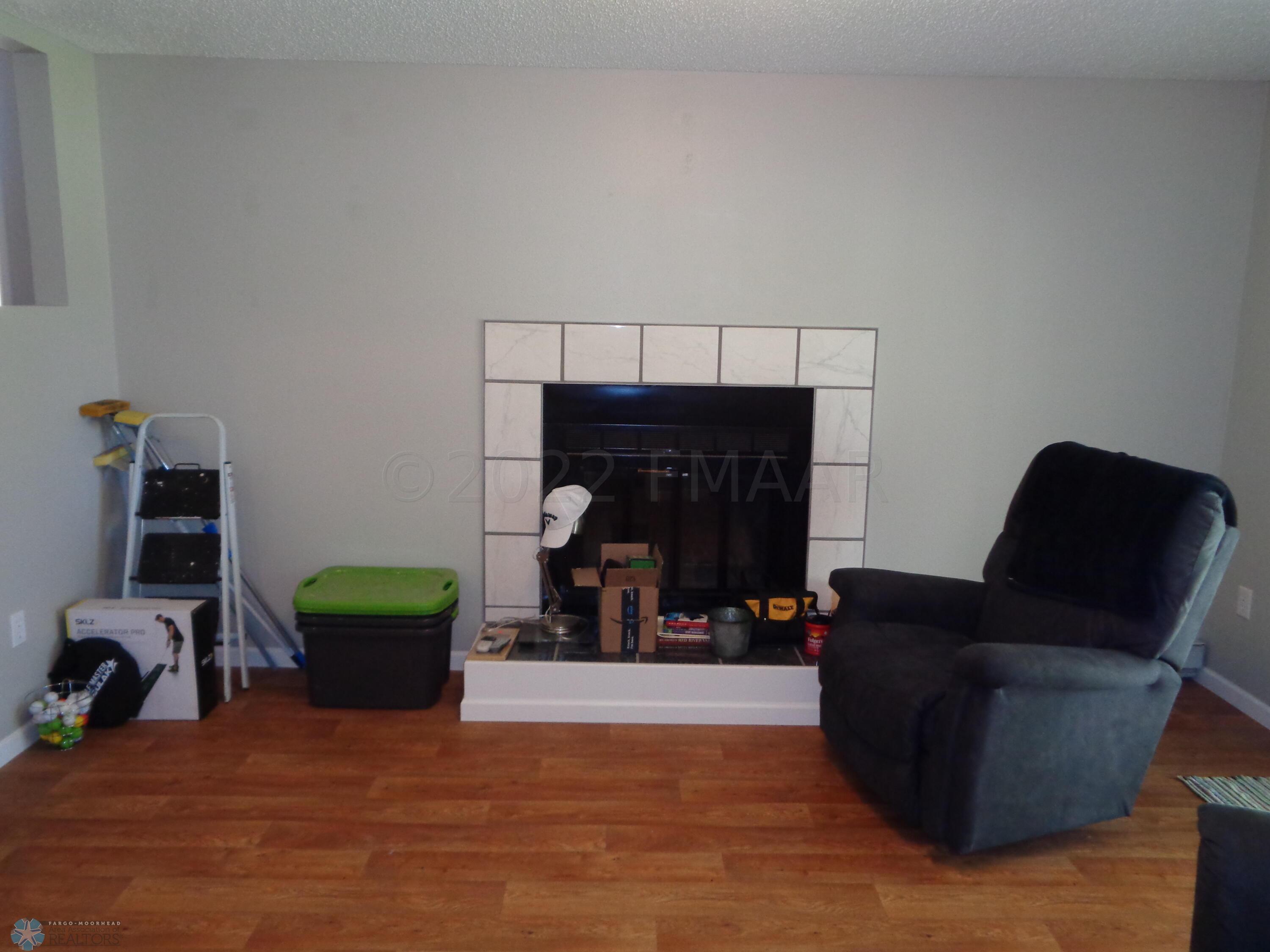 Family Room, Fireplace