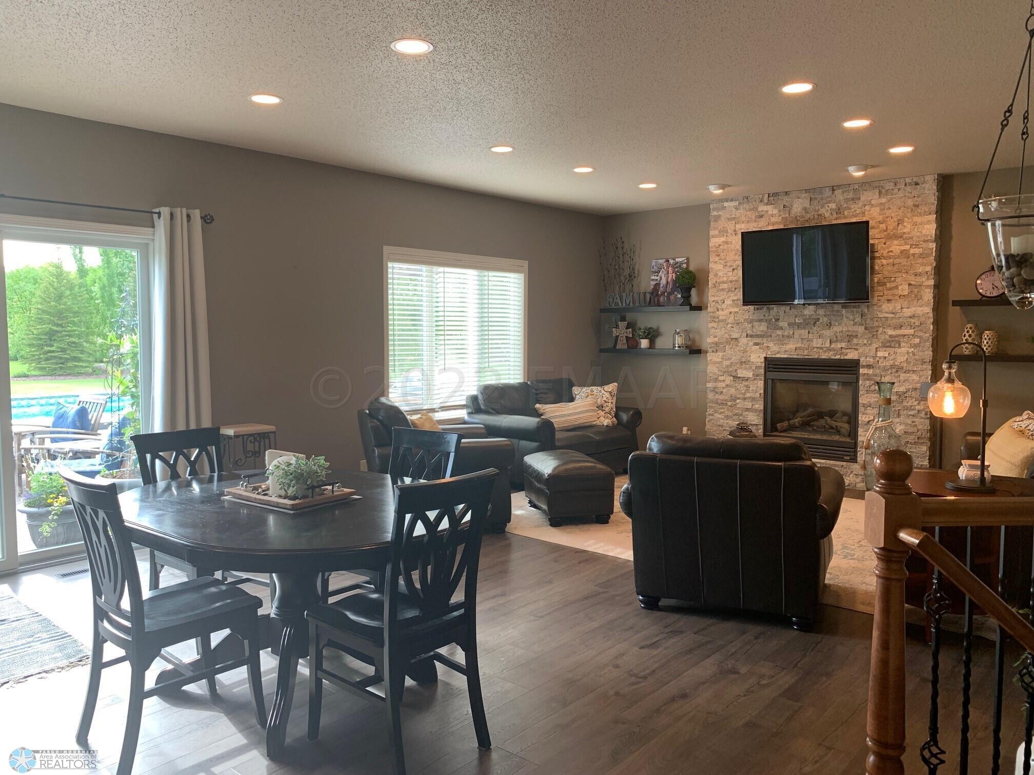 Main floor 3