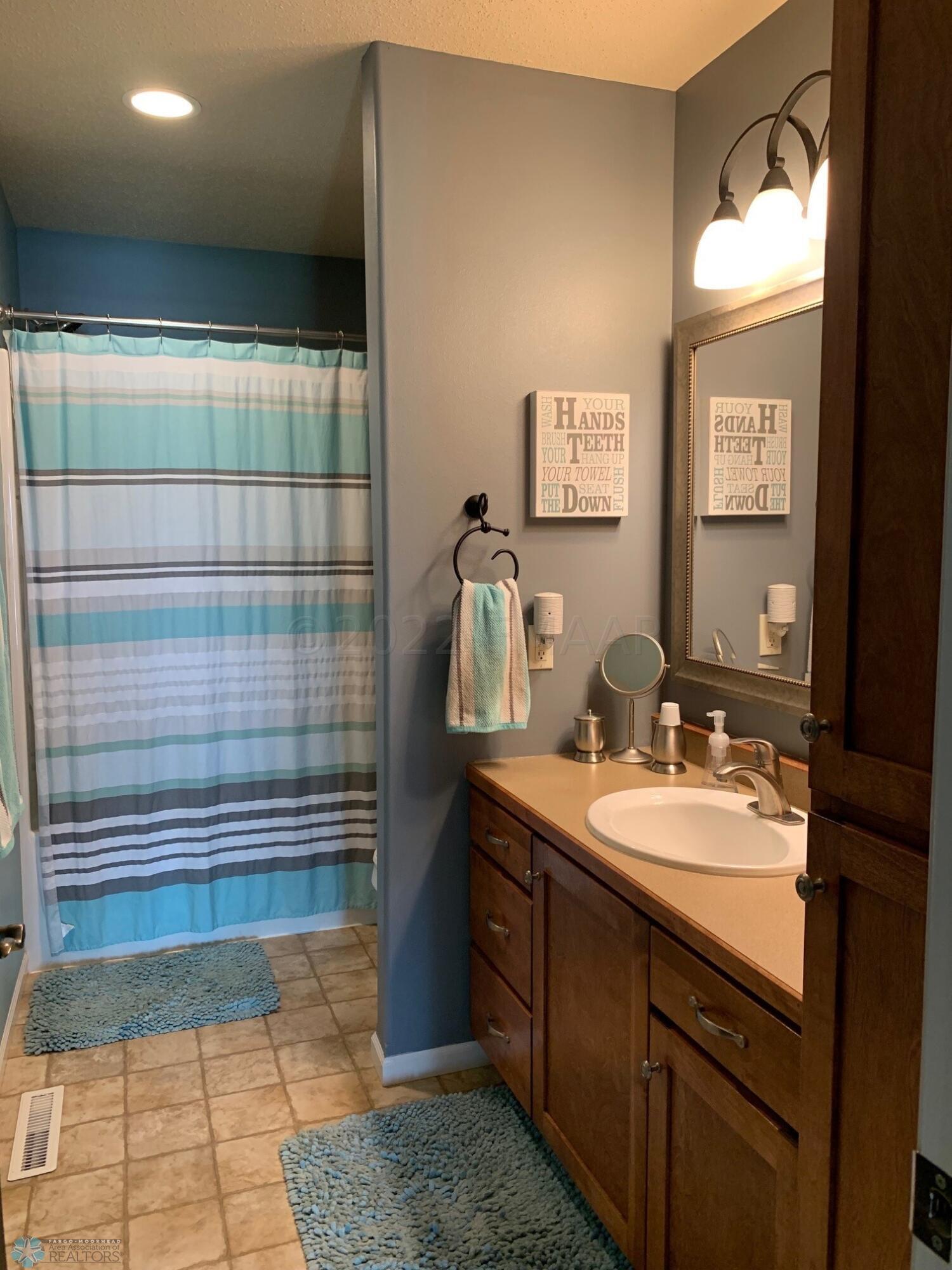 upper full bath