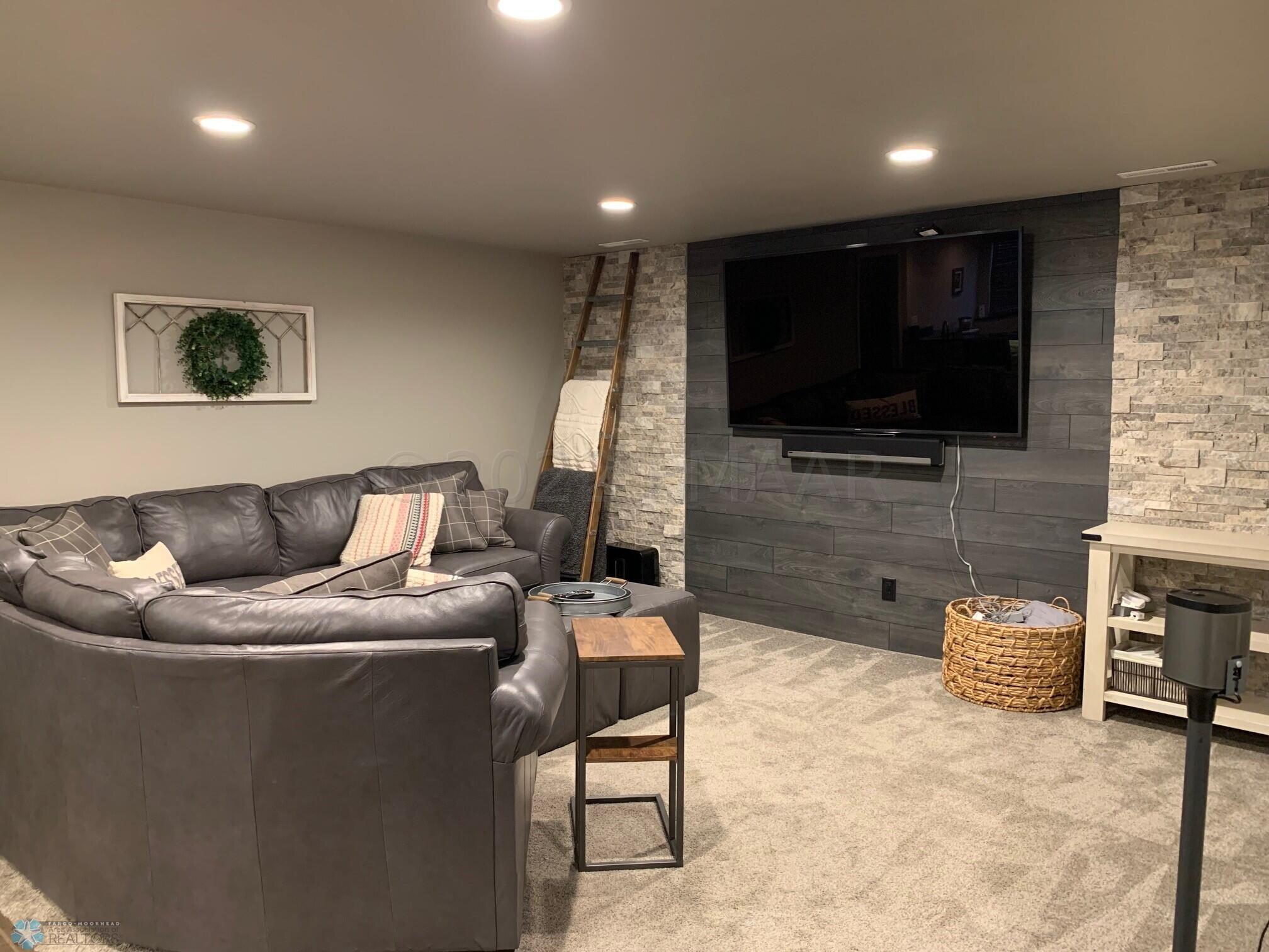 Family room 1