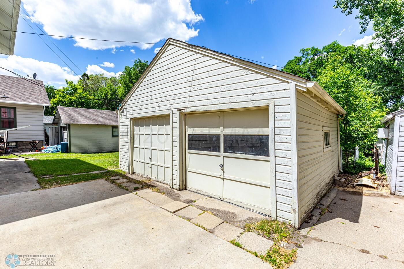 Garage