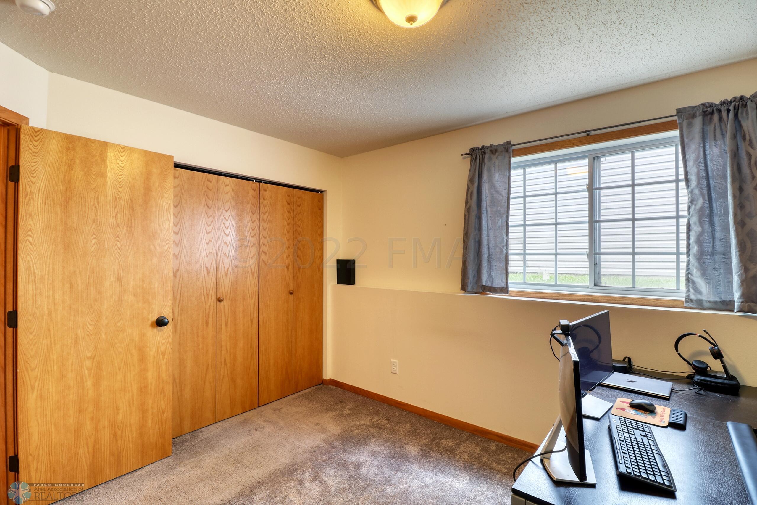 Basement Bedroom2_2