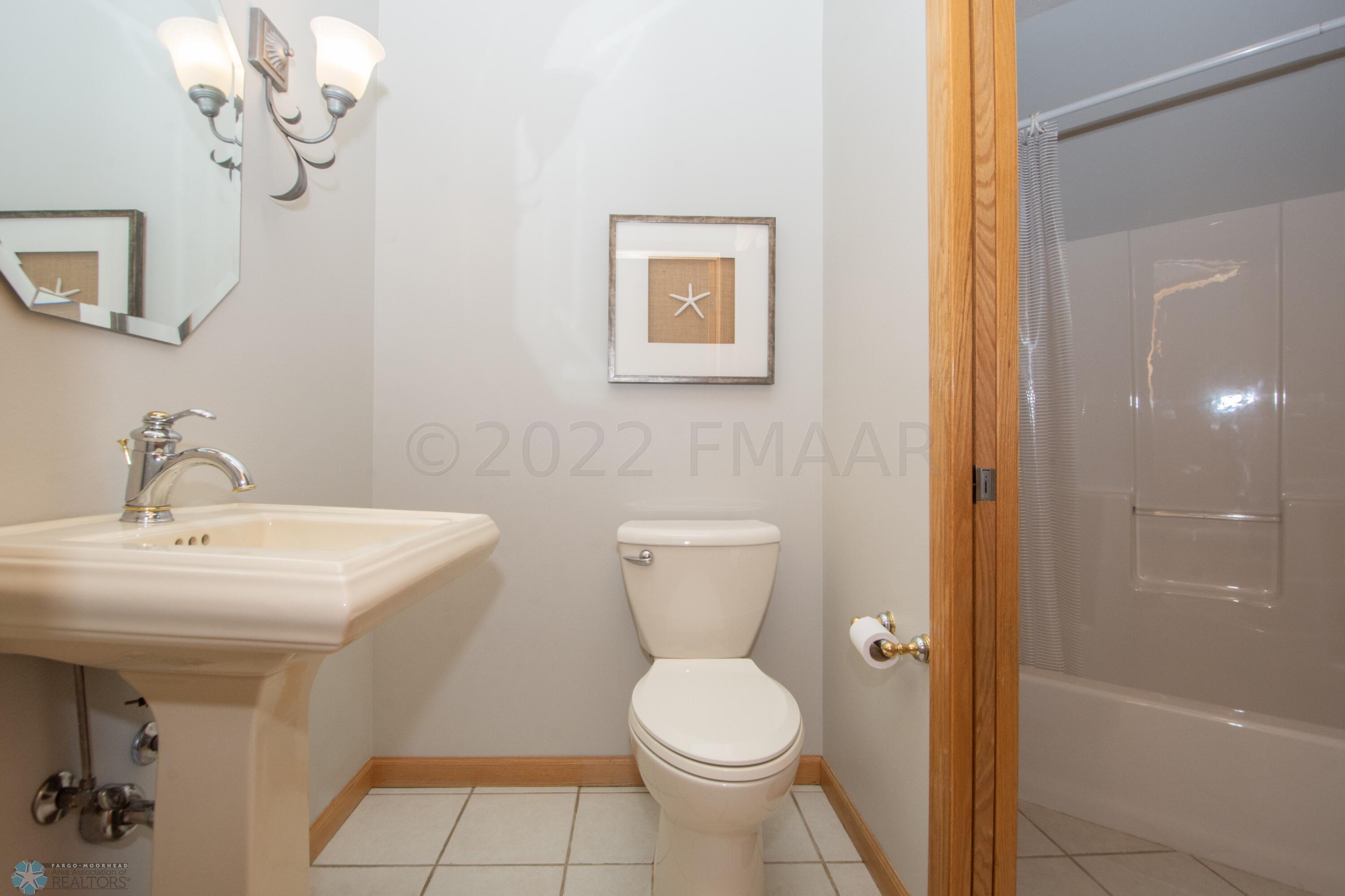 Full bathroom on main