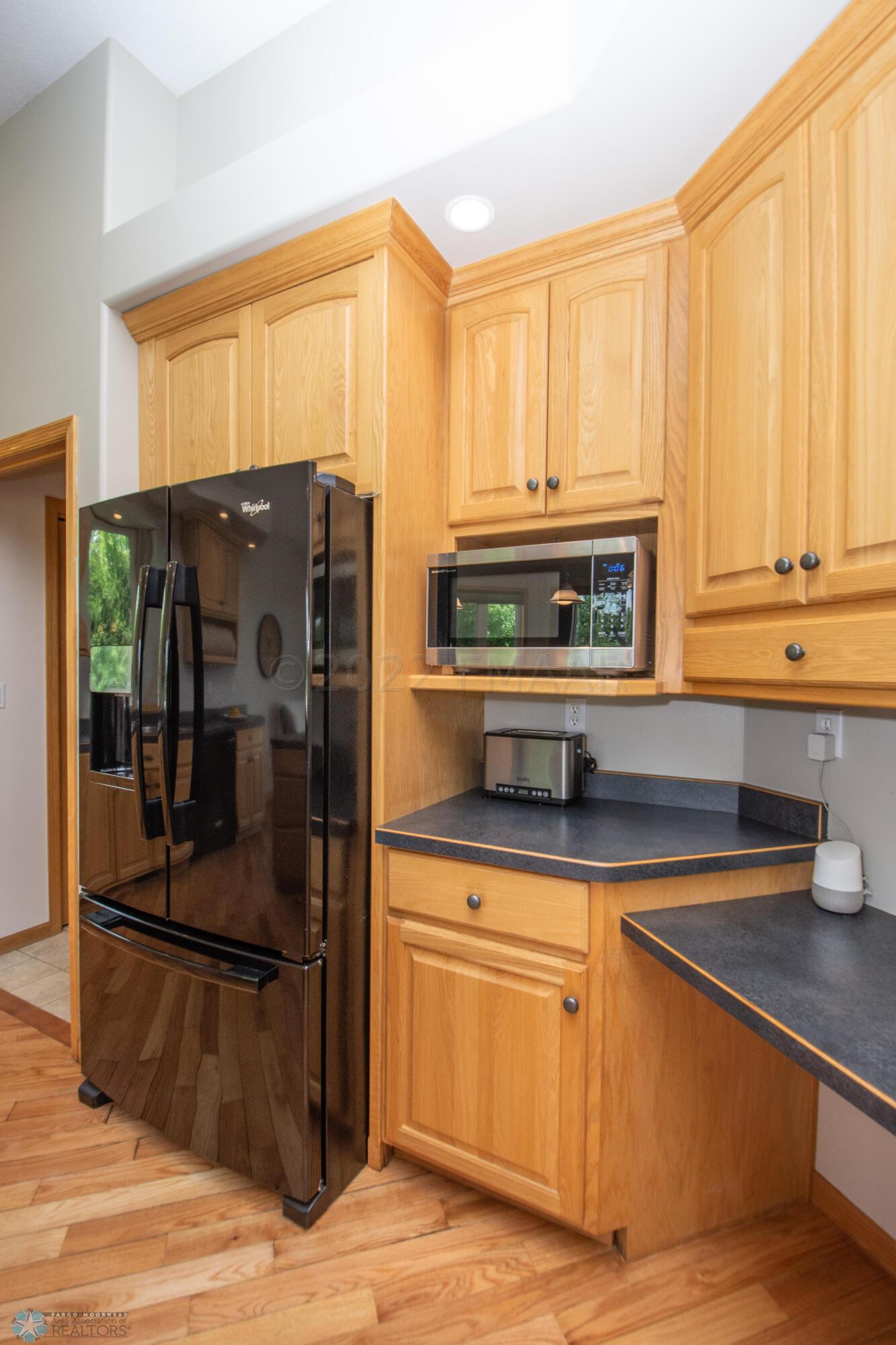 kitchen-desk area