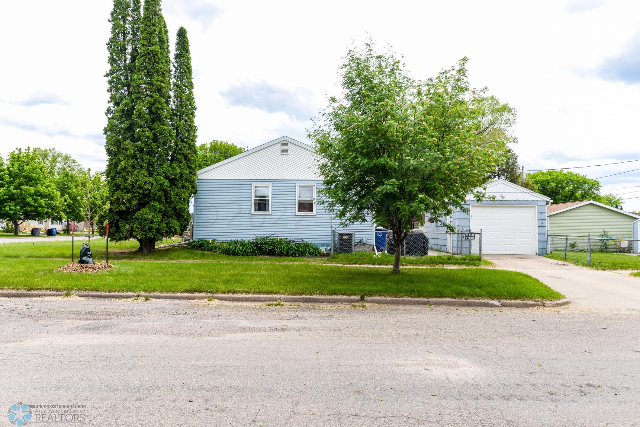 Side Exterior/Property