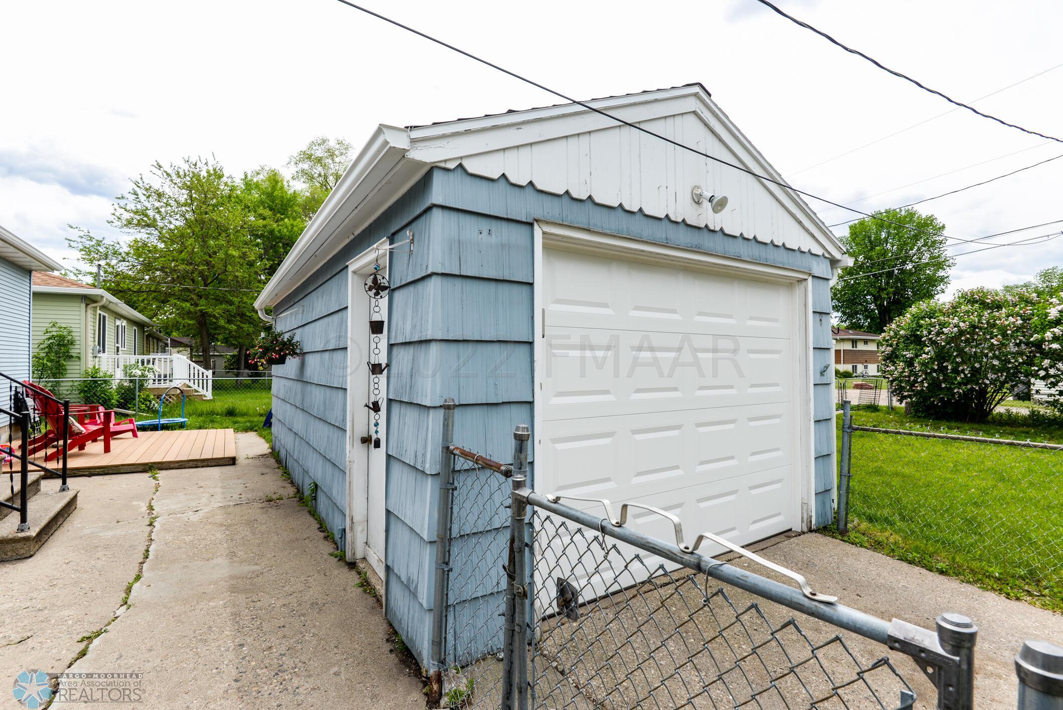 Garage