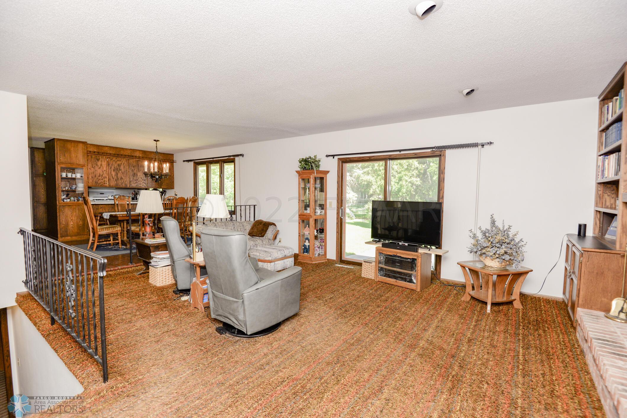2nd Living Room