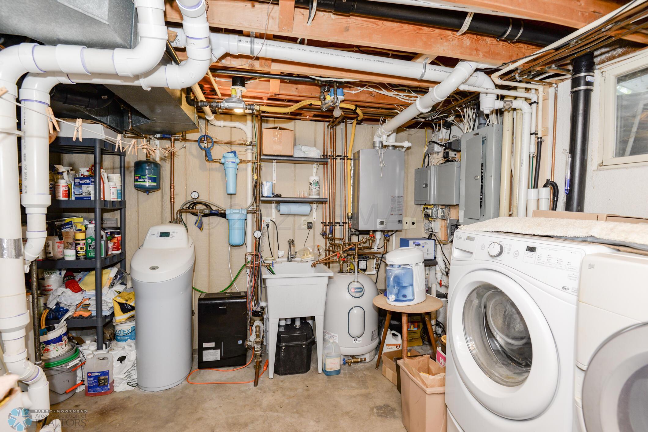 Laundry/Utilities