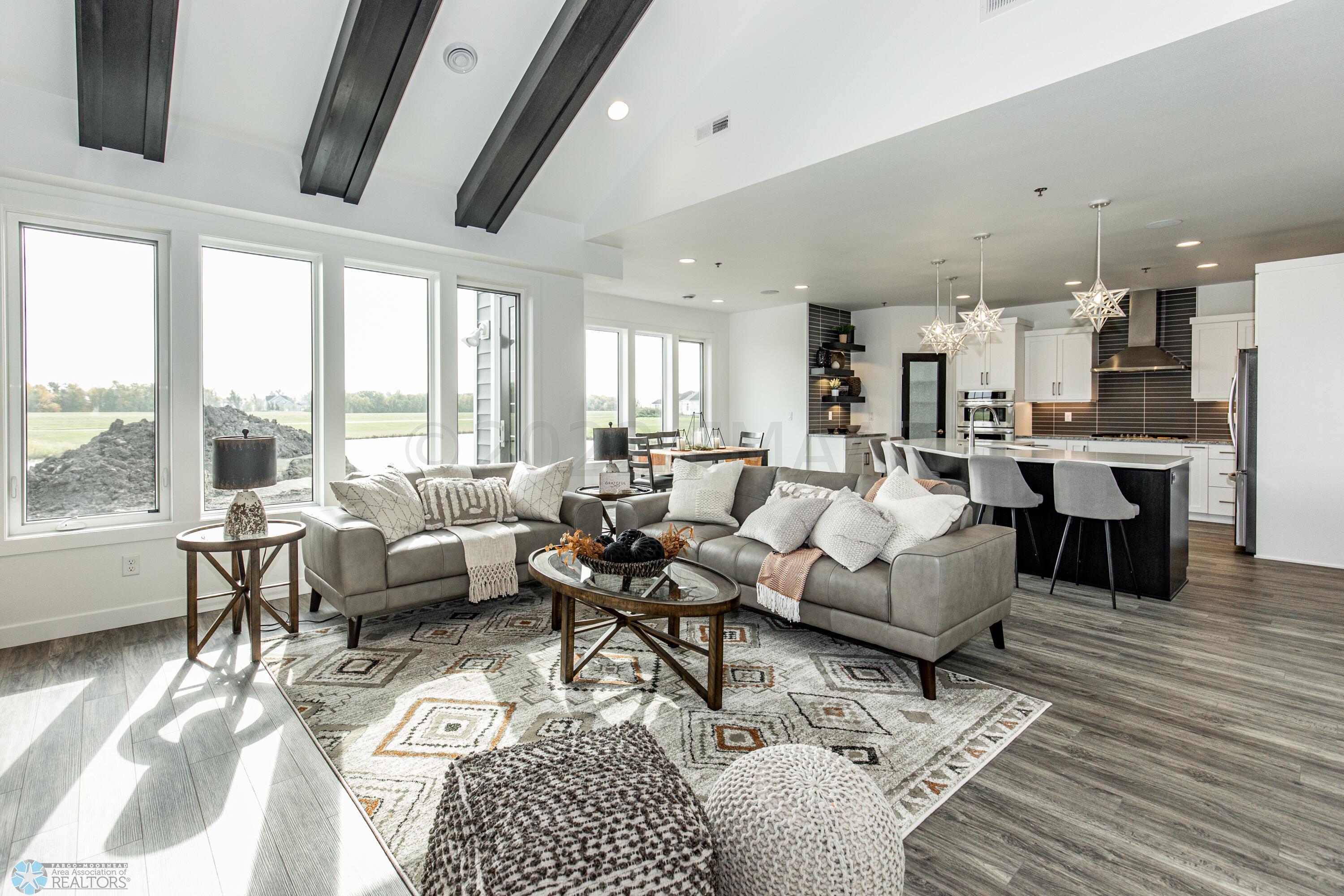 Living Room/Kitchen