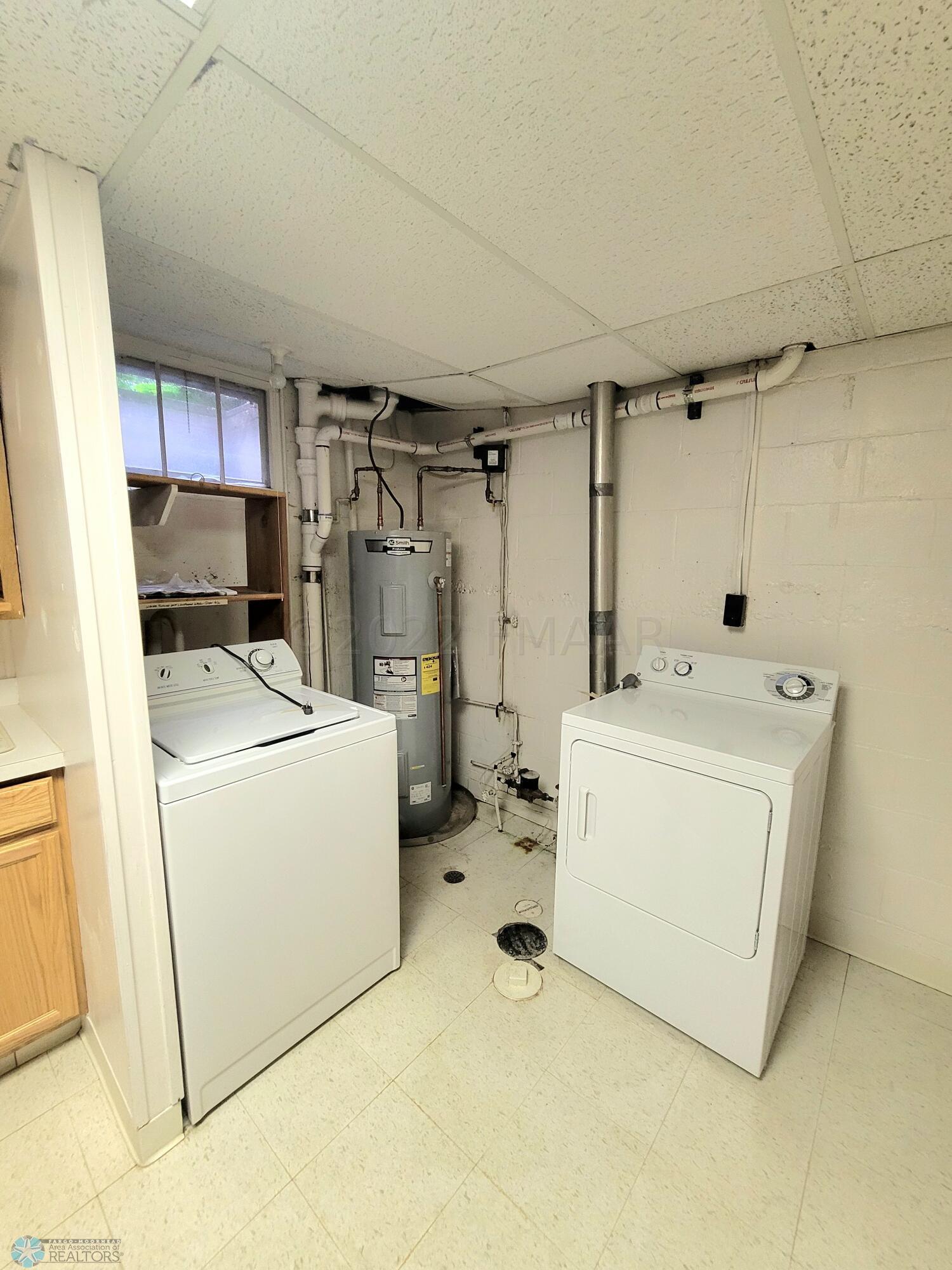 Laundry/Kitchen