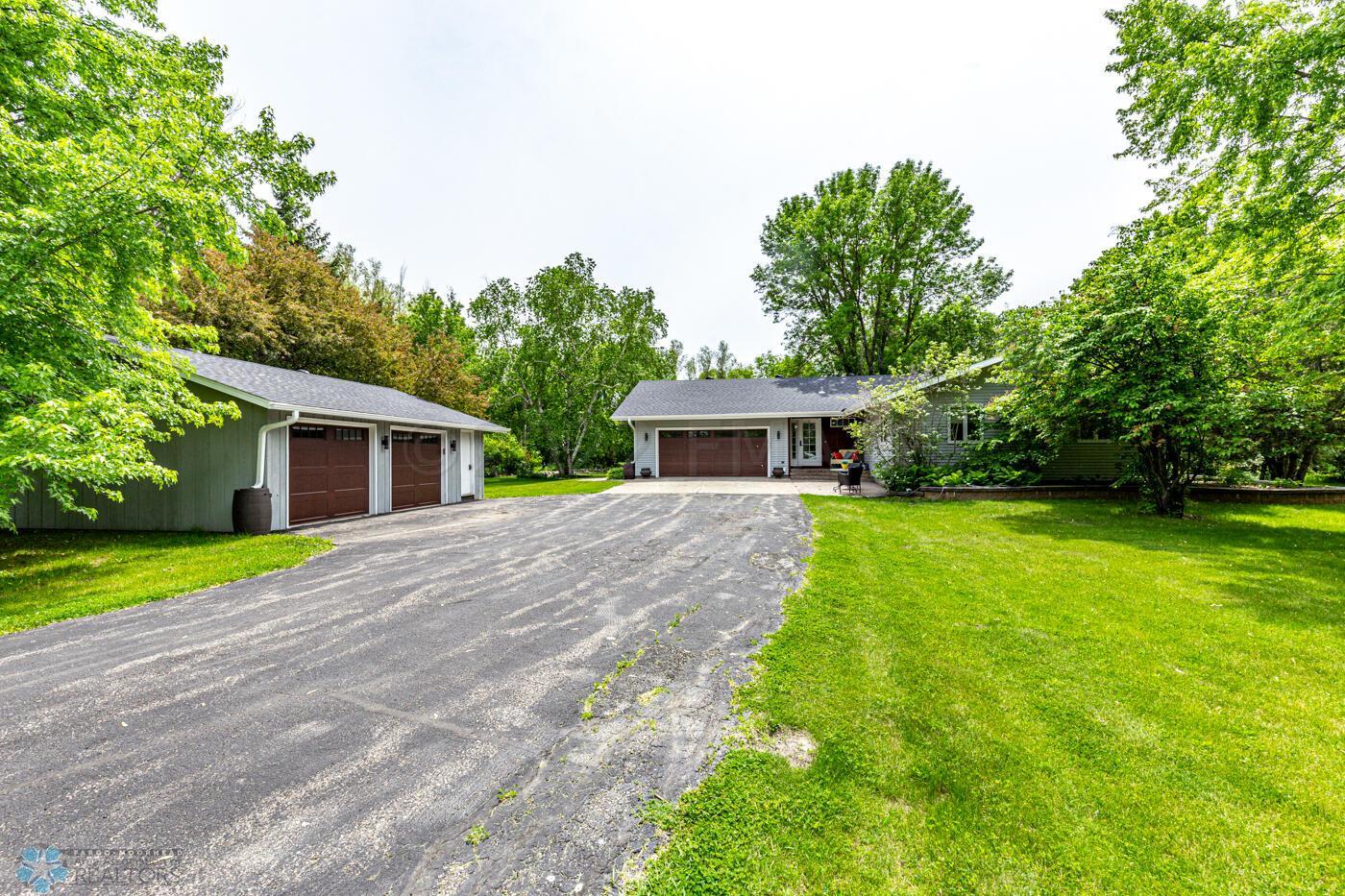 Driveway/Front Exterior