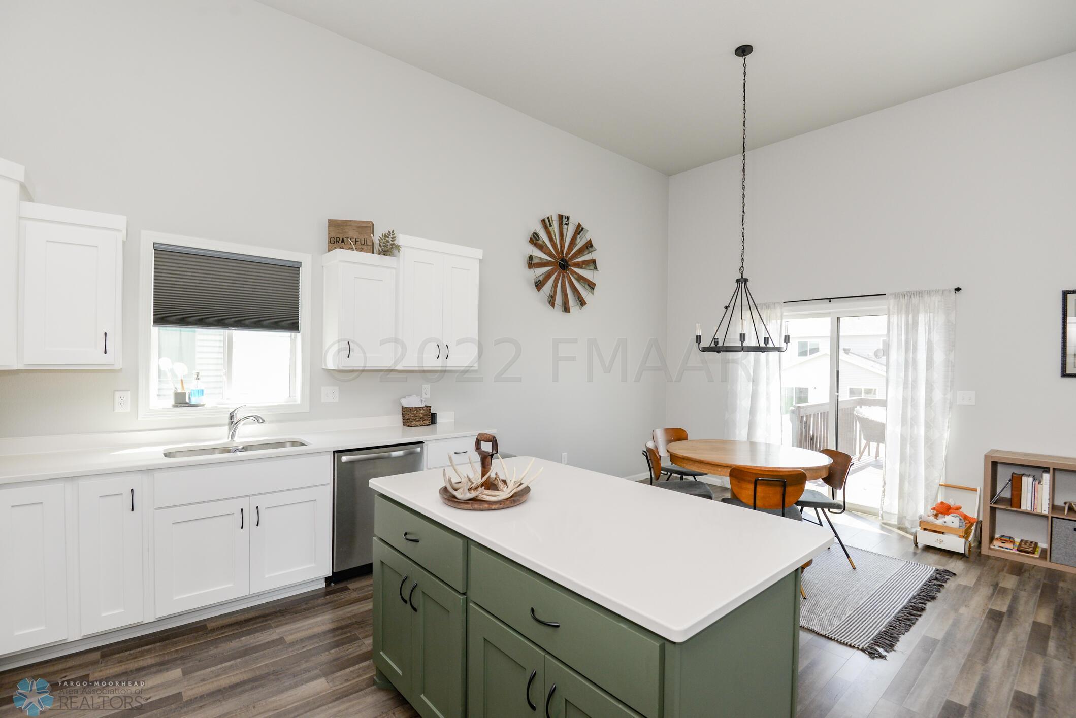 Kitchen/Dining