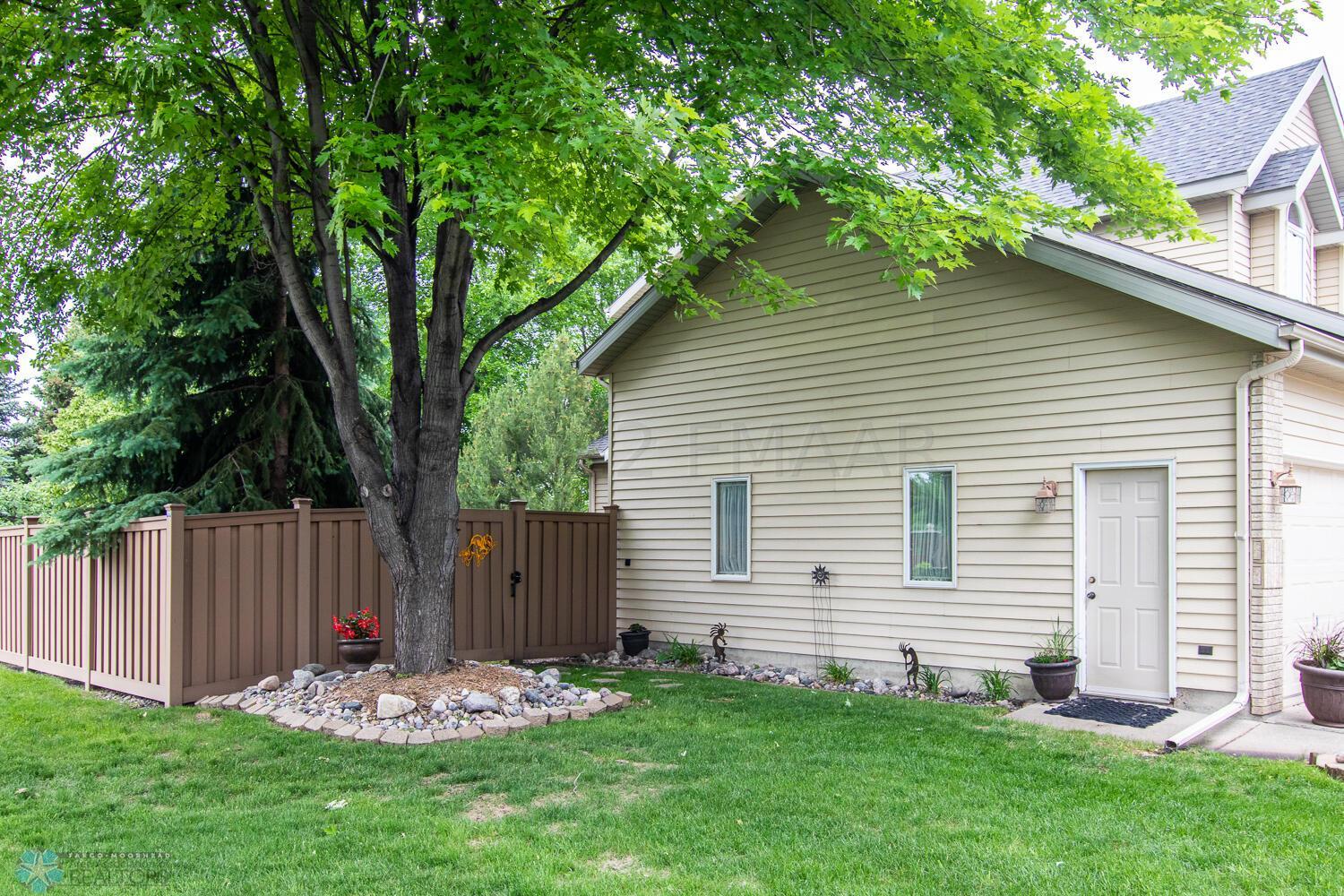 Private sideyard