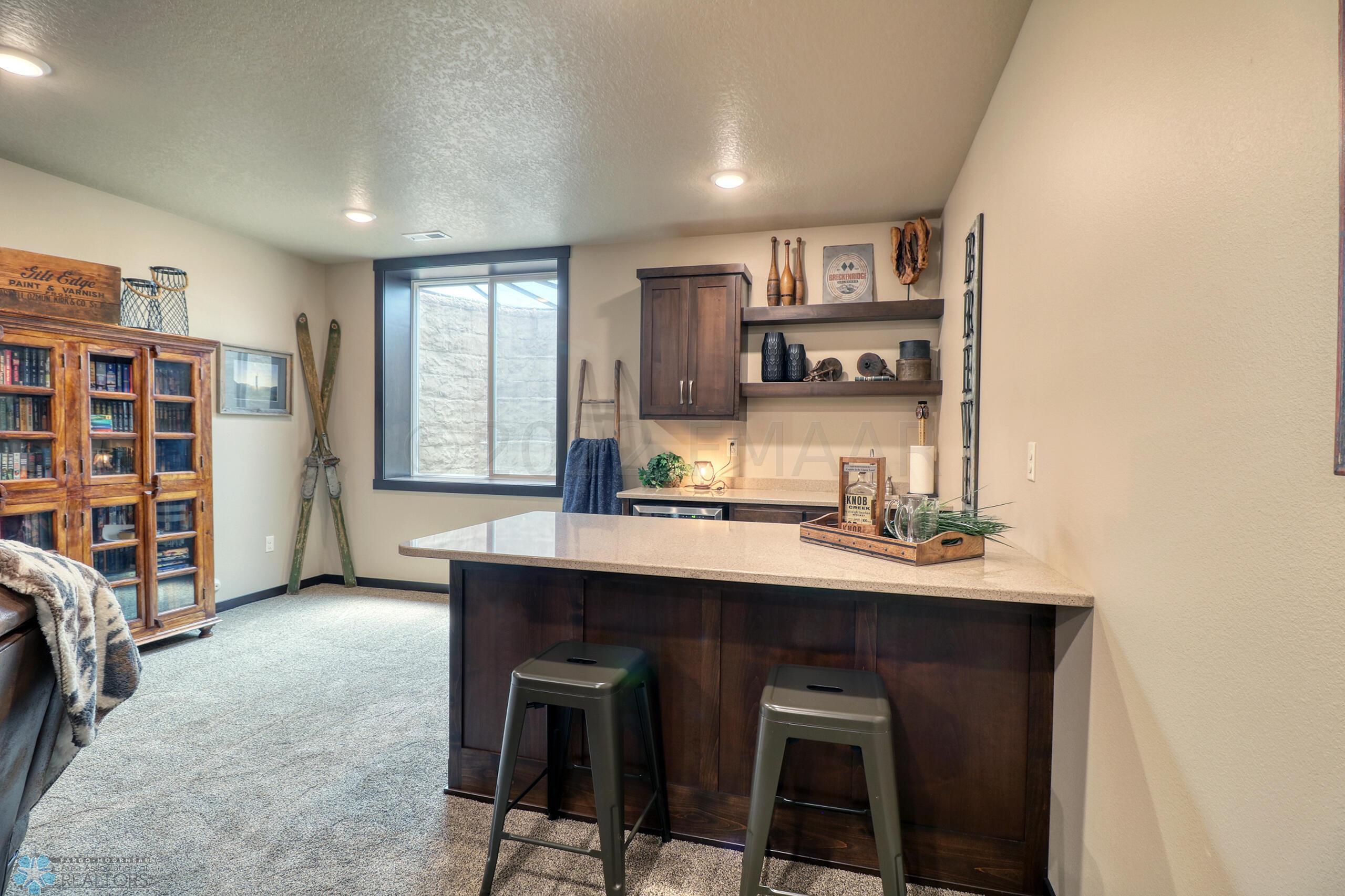 Large Daylight Windows!