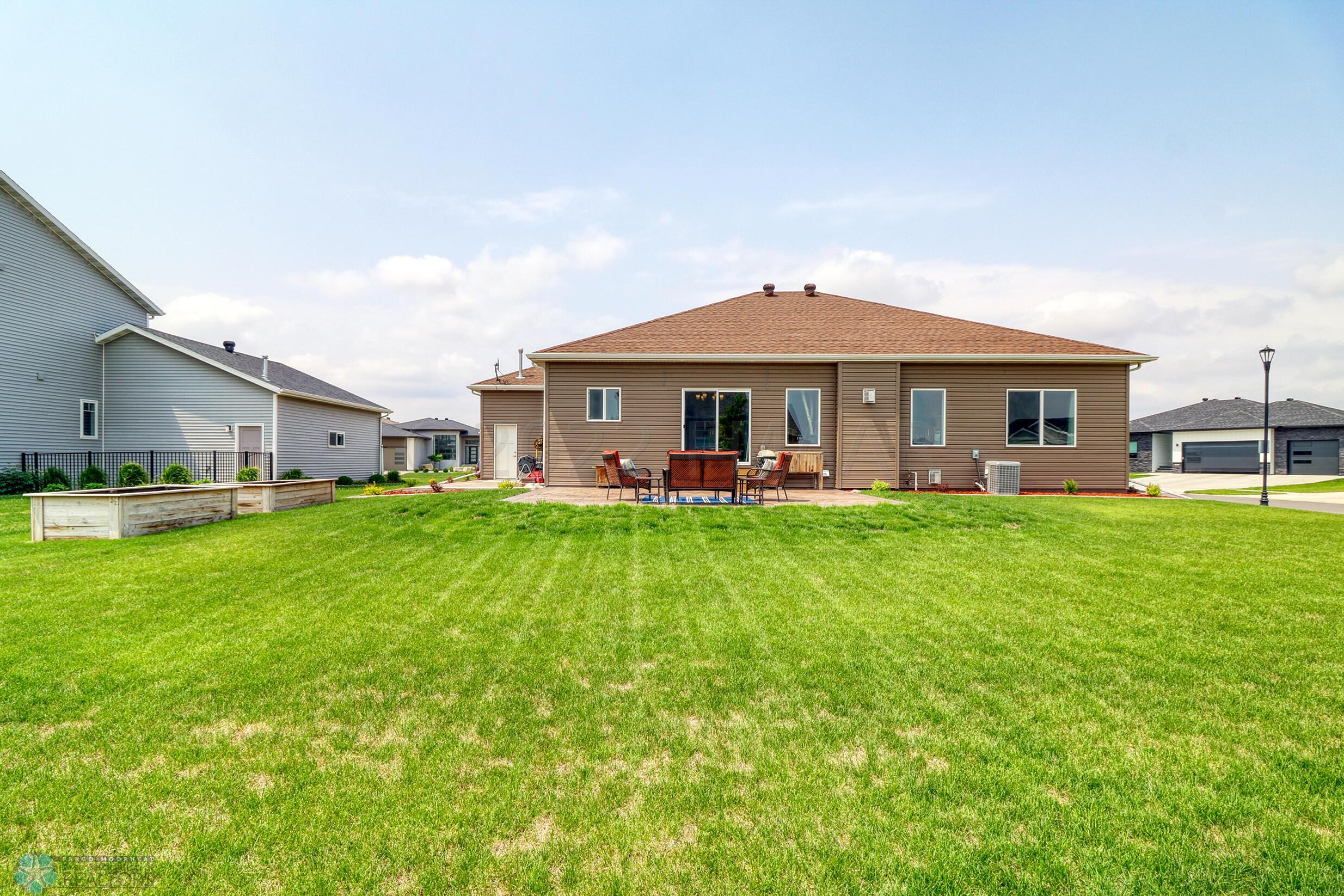 Large Backyard!