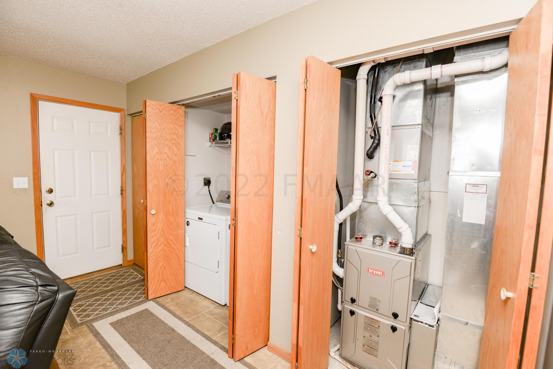 Laundry/Utilities