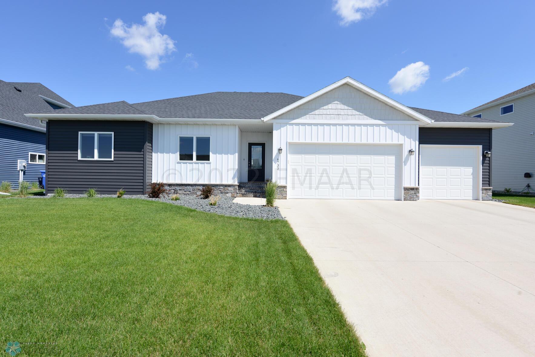 6733 60th Ave S Fargo