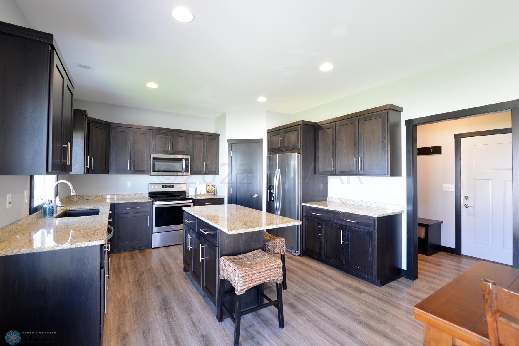 6733 60th Ave S Fargo