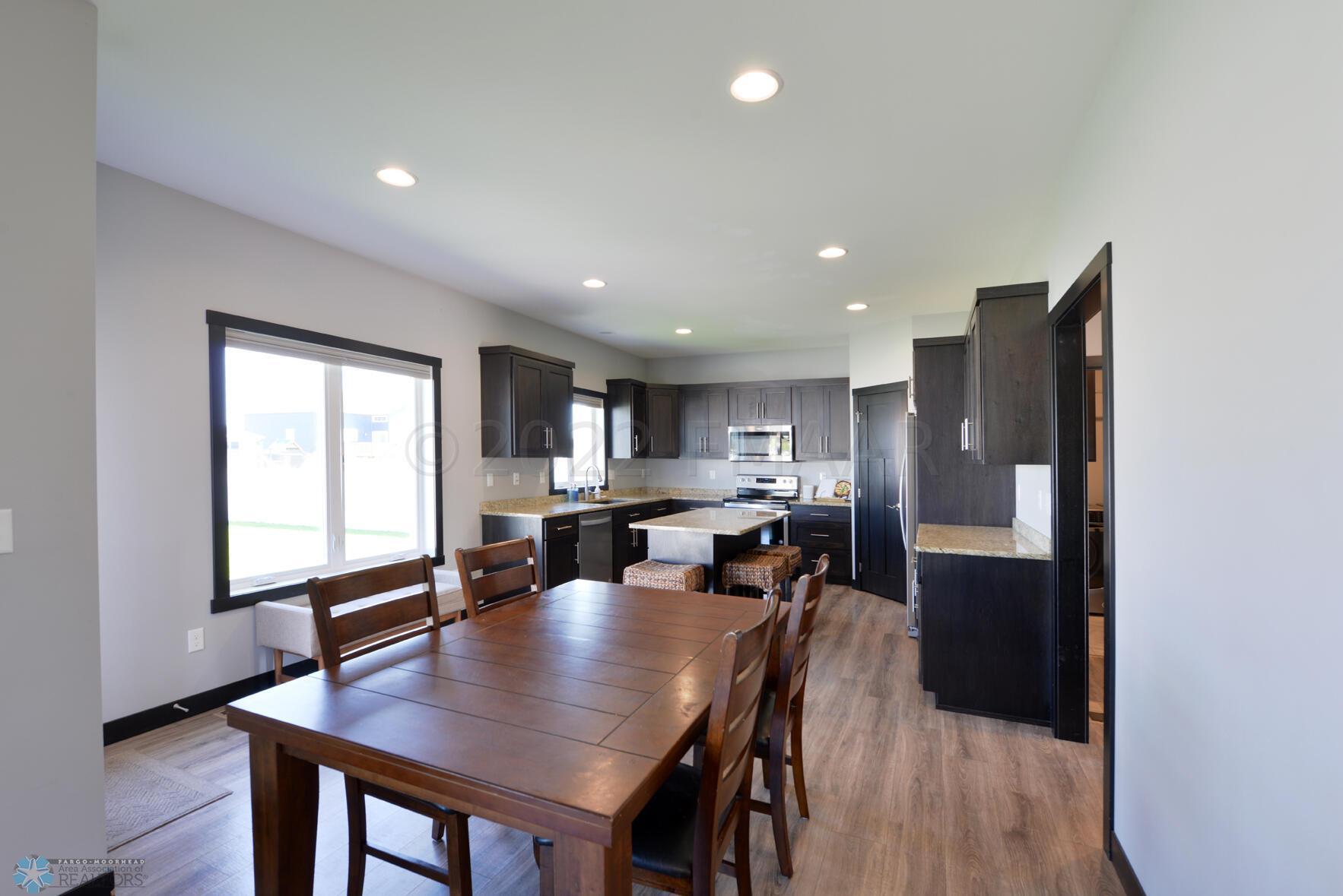 6733 60th Ave S Fargo
