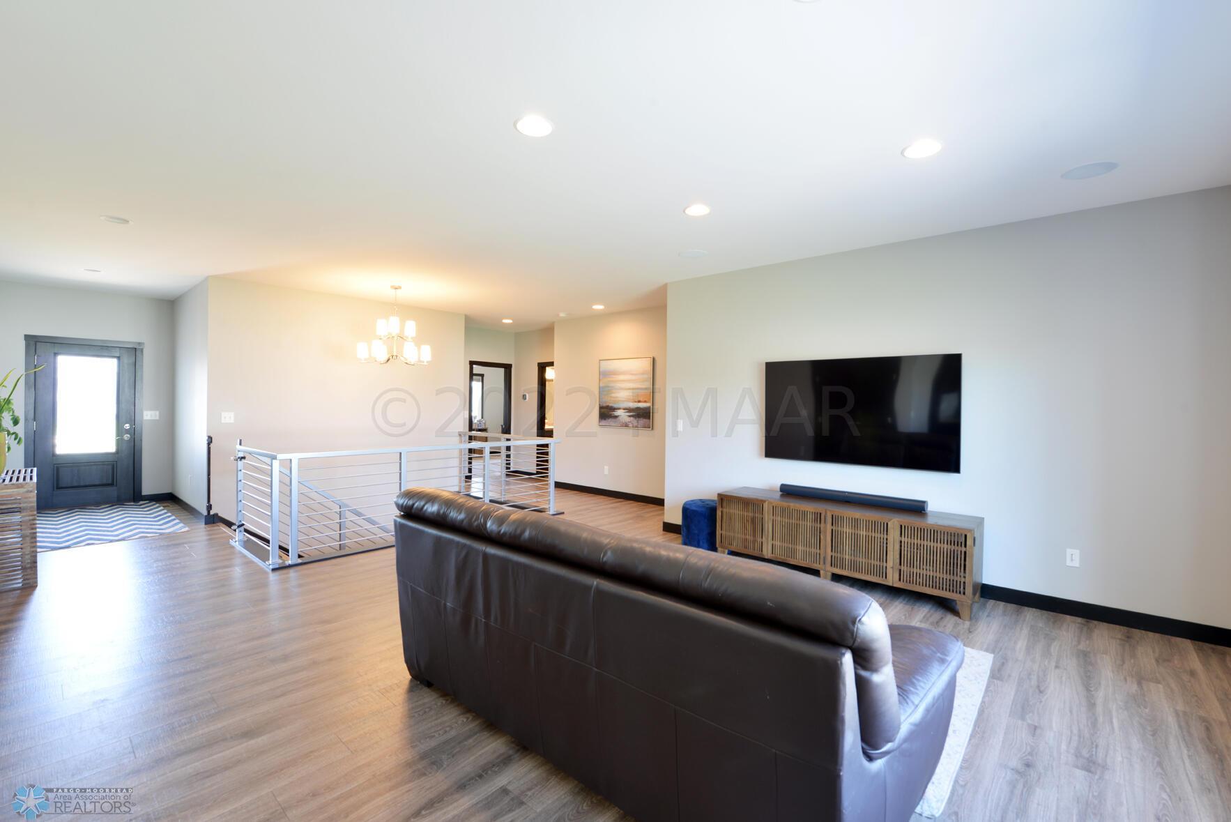 6733 60th Ave S Fargo