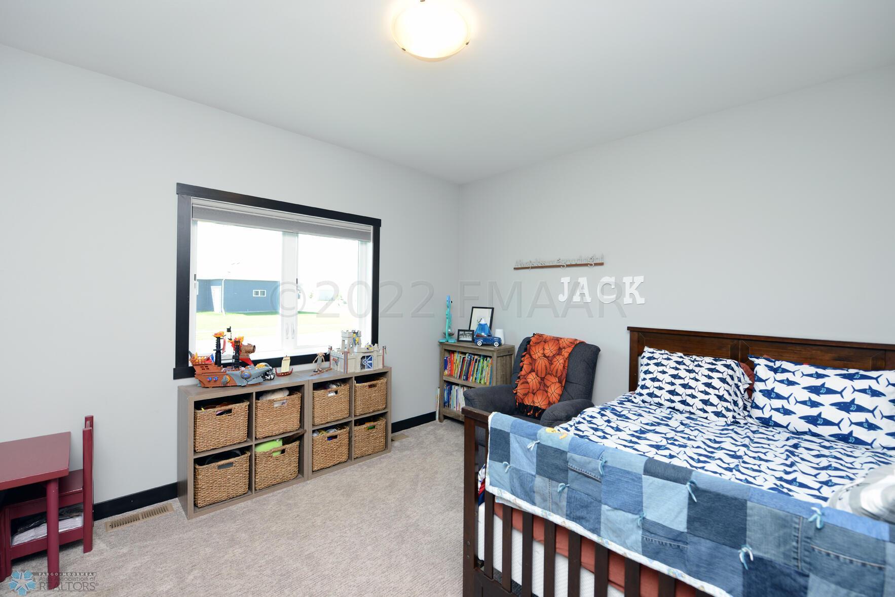 6733 60th Ave S Fargo