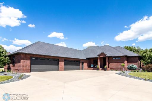 7014 MAPLE Lane, Horace, ND 58047