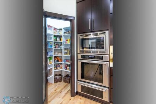 7014 MAPLE Lane, Horace, ND 58047
