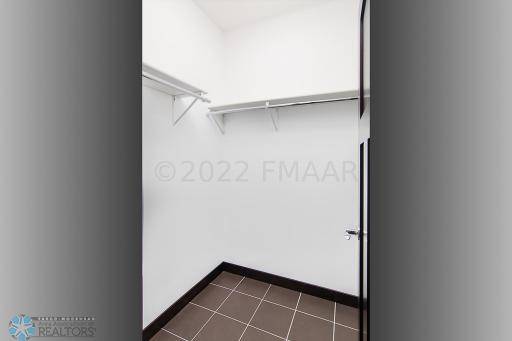 7014 MAPLE Lane, Horace, ND 58047