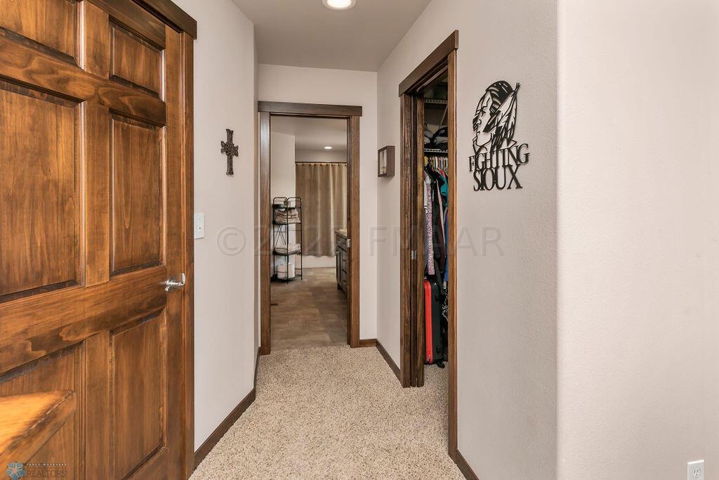Primary bed/bath/closet