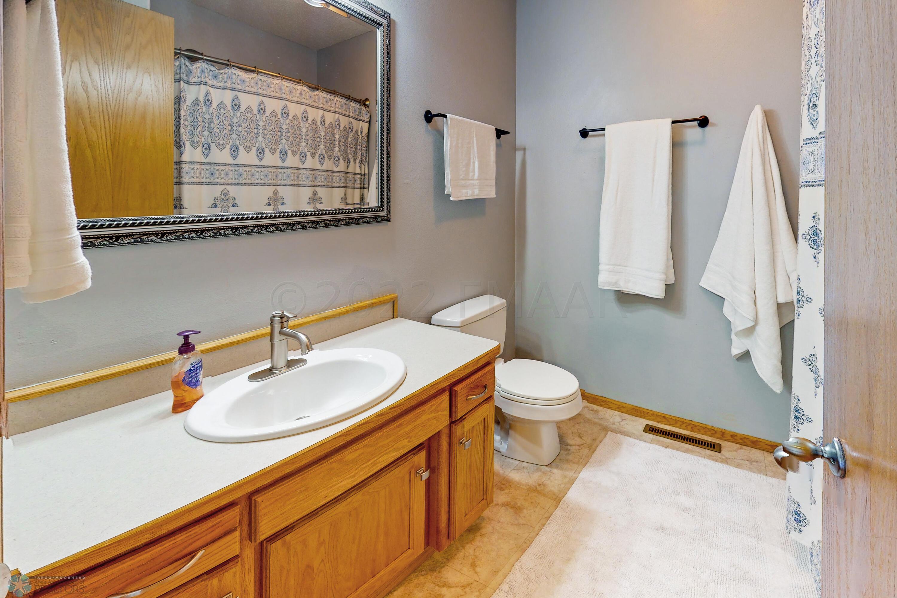 Guest Bath Upstairs