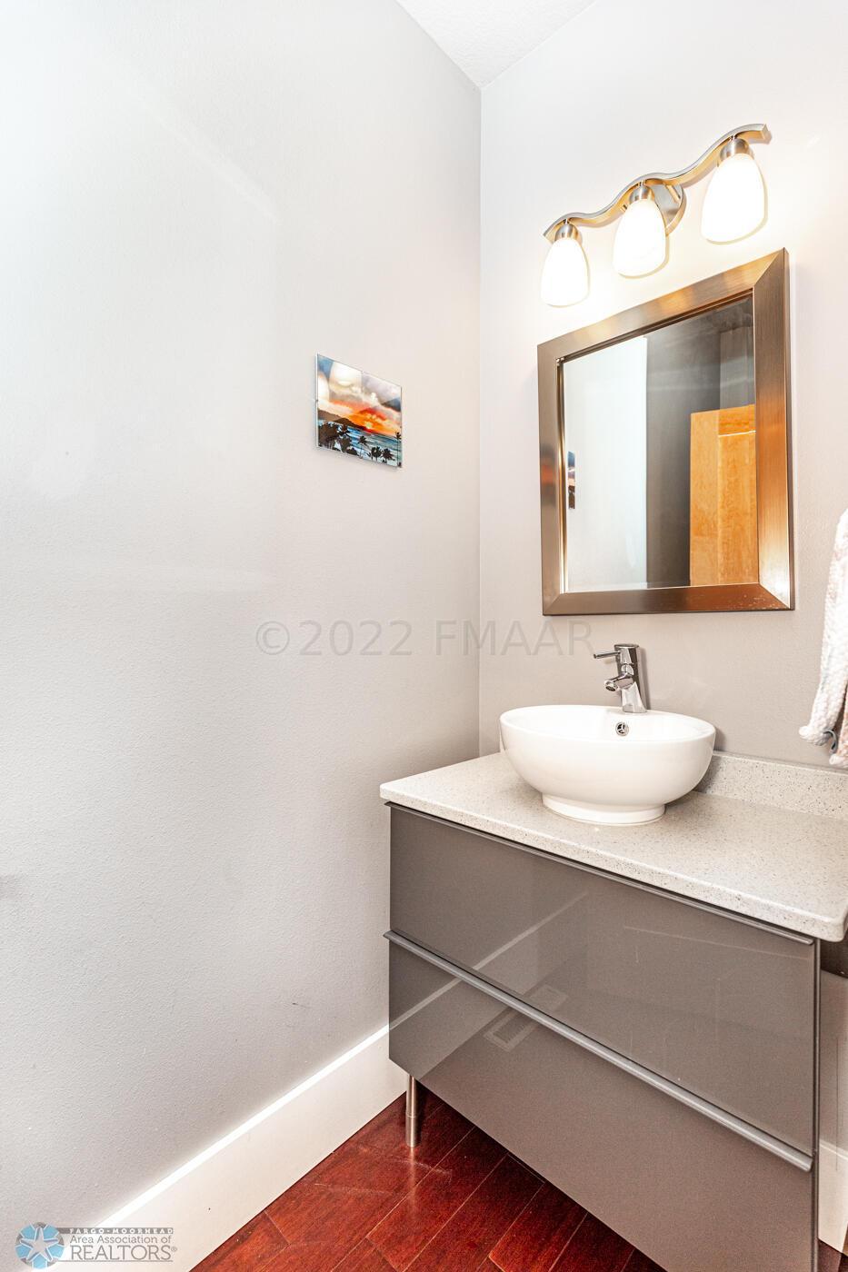 1/2 bath main floor