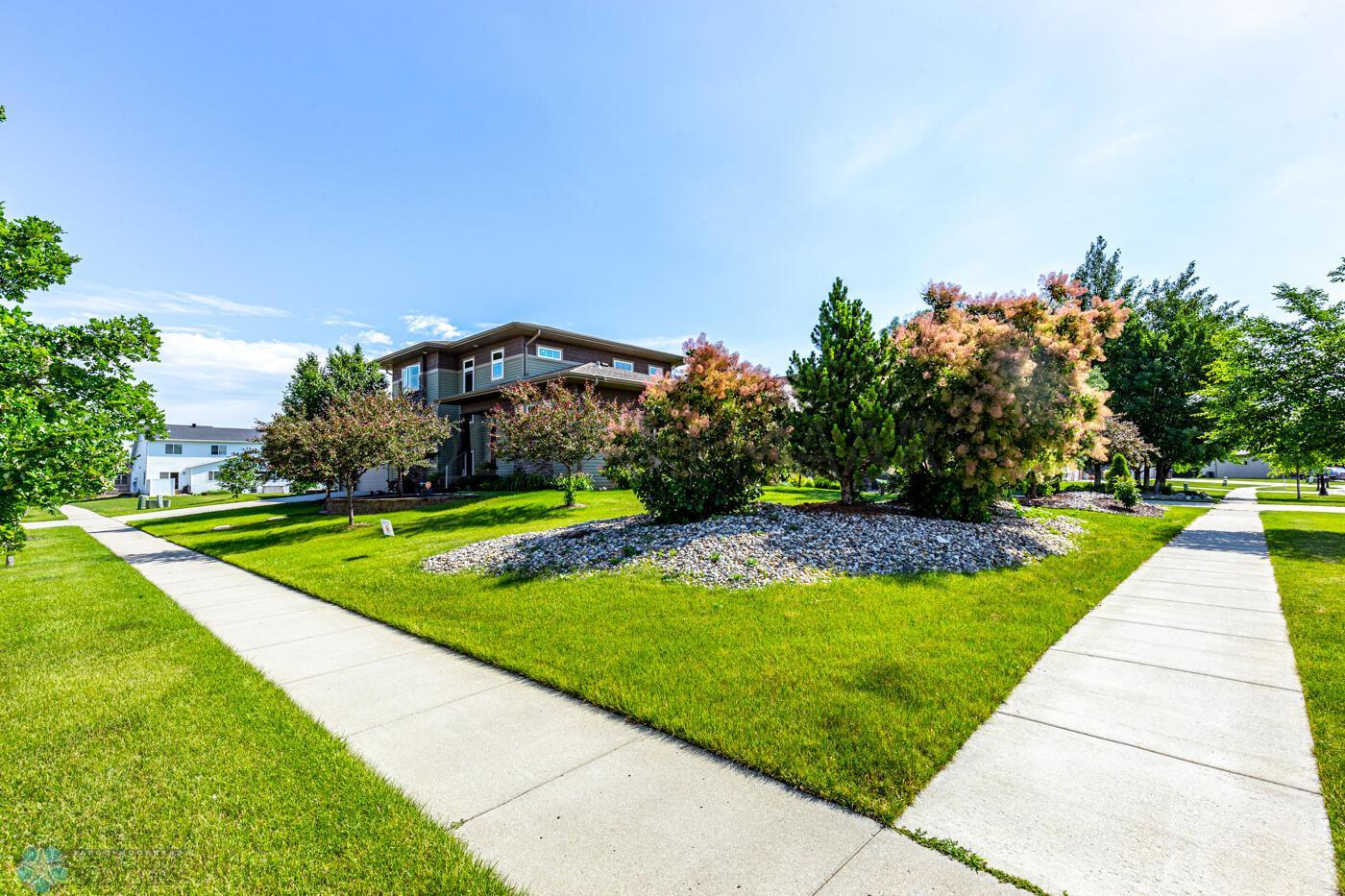 Gorgeous landscaping!