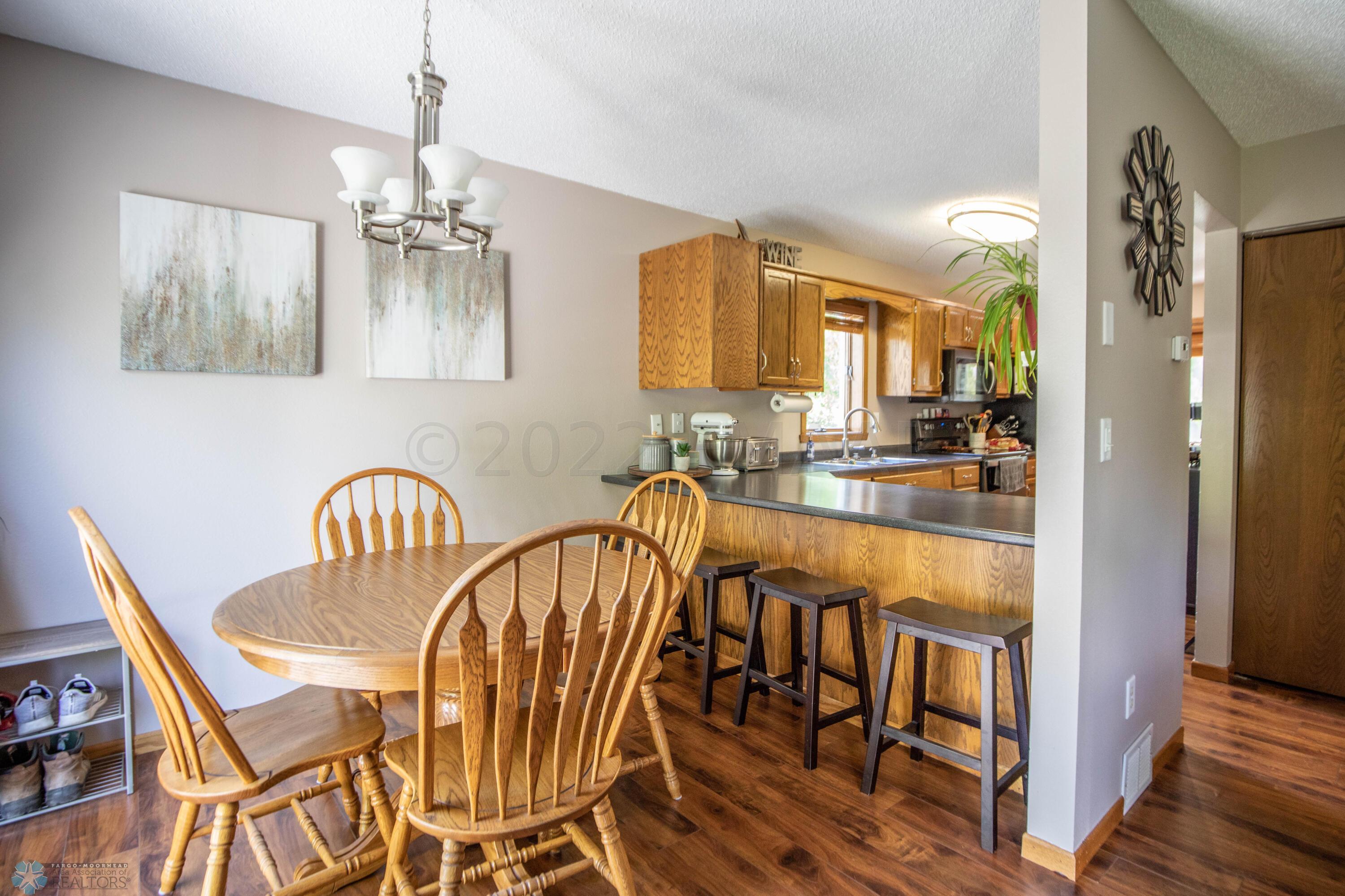 Dining/Kitchen