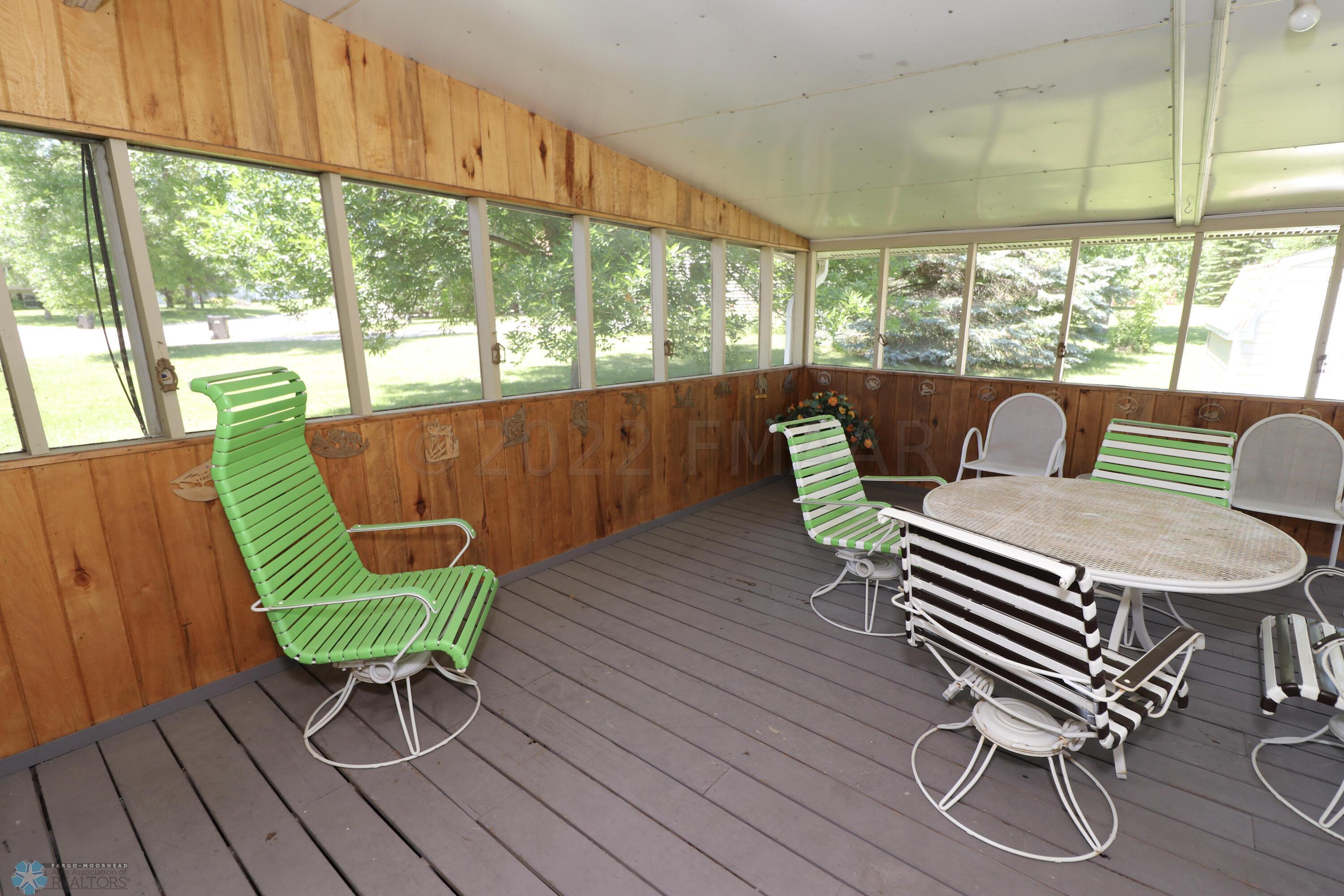 3 season porch