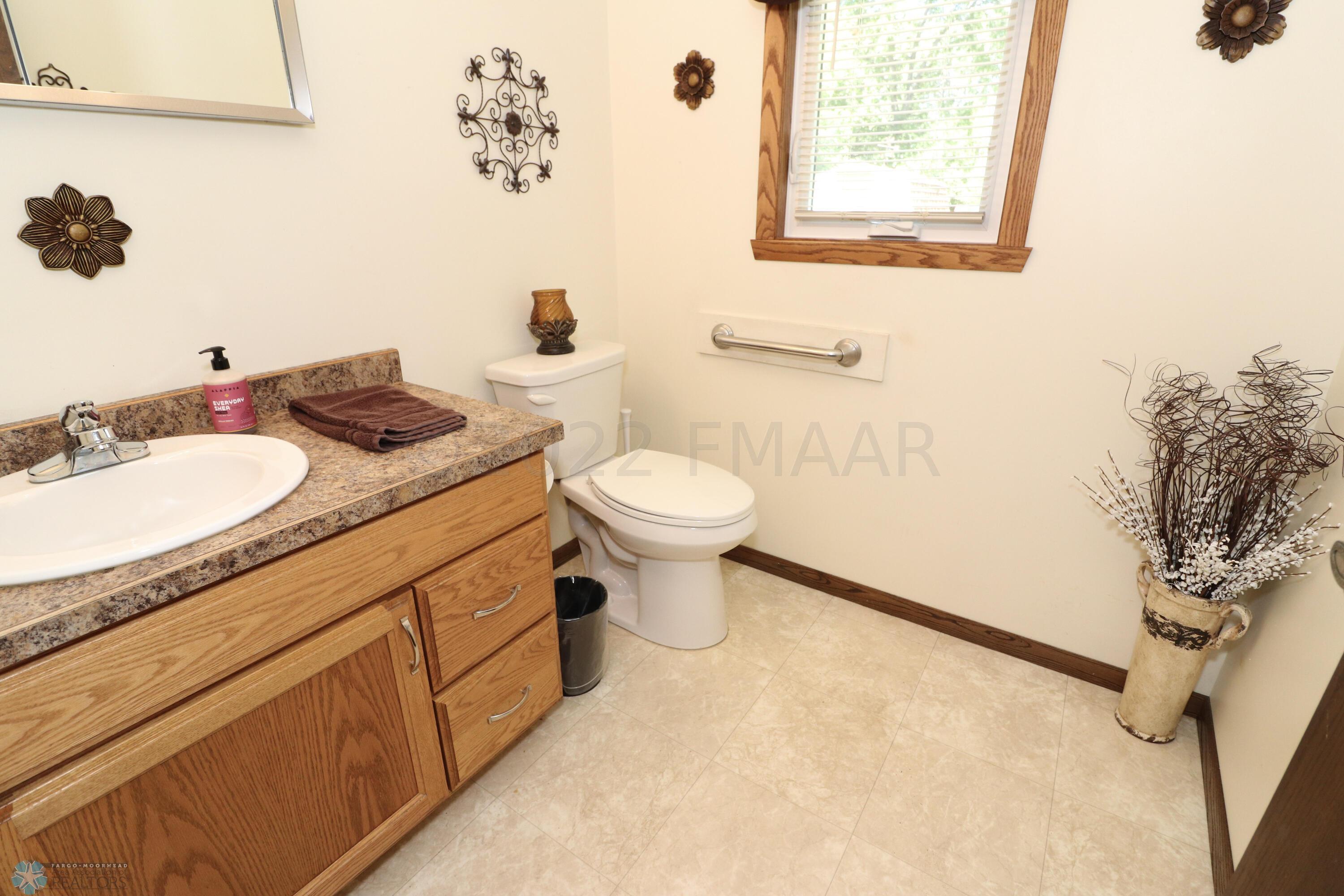 1/2 bath